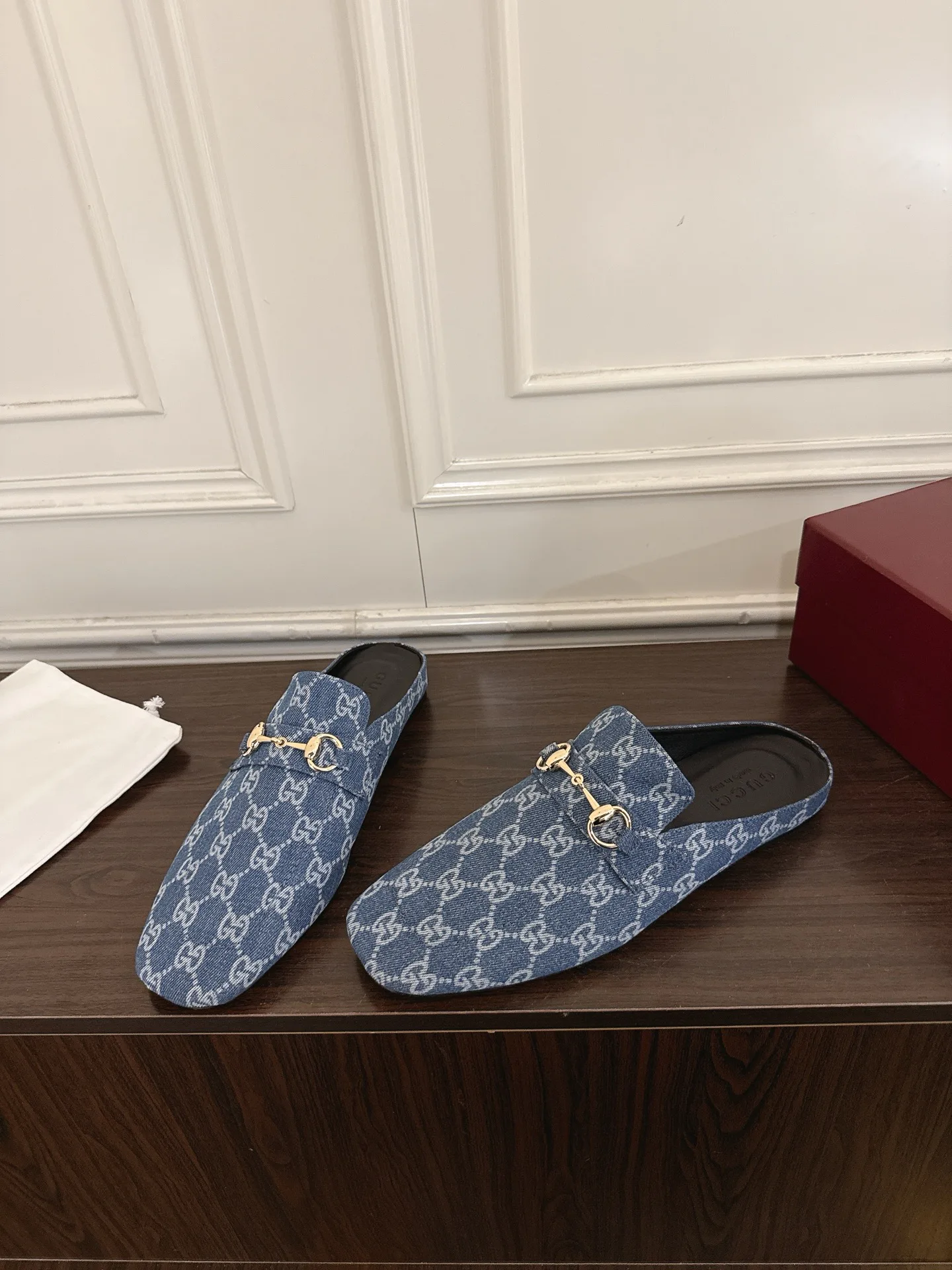 Women's Mules And Clogs GUCCI 17956790