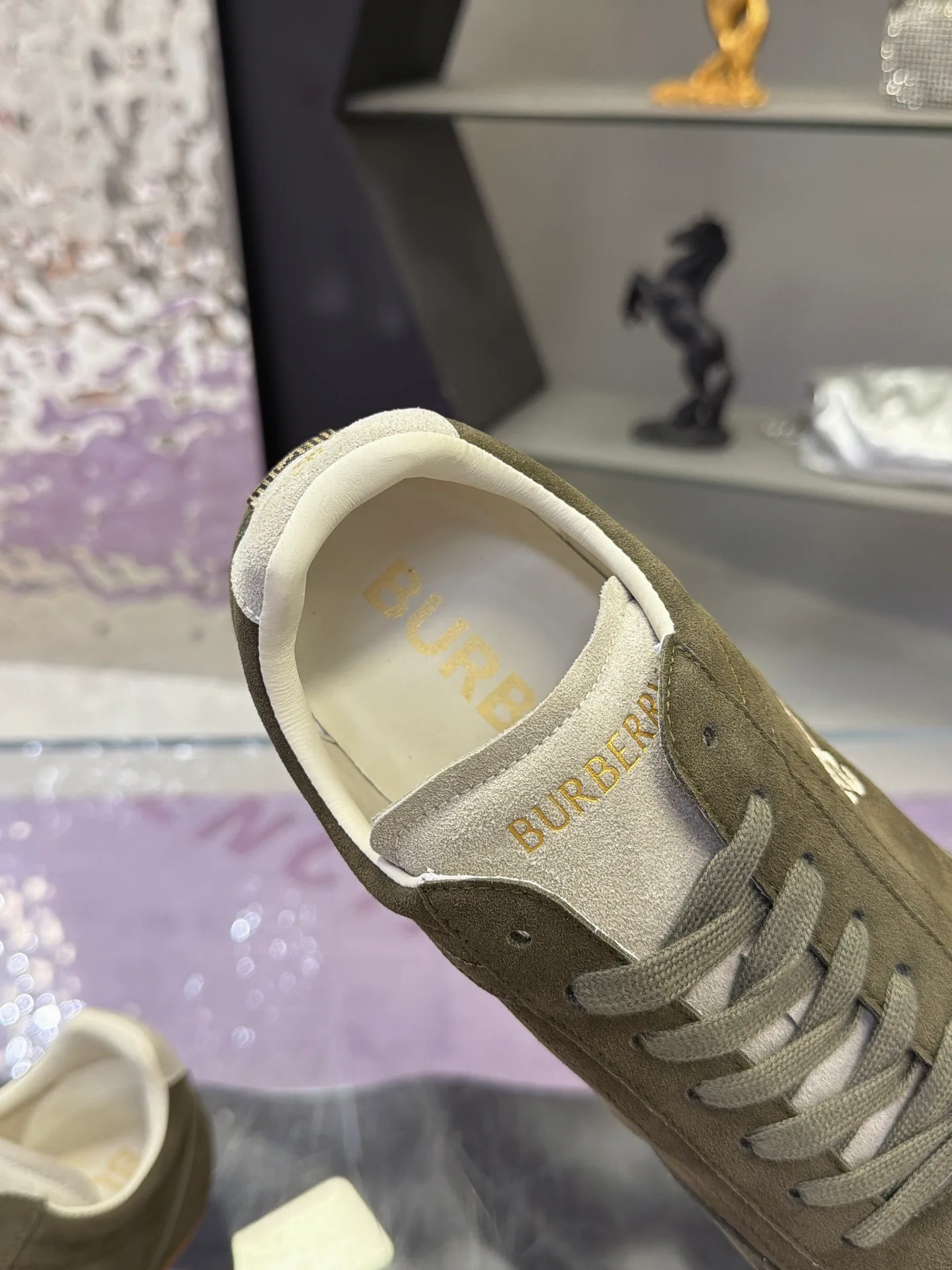 Women's Sneakers BURBERRY 18025575