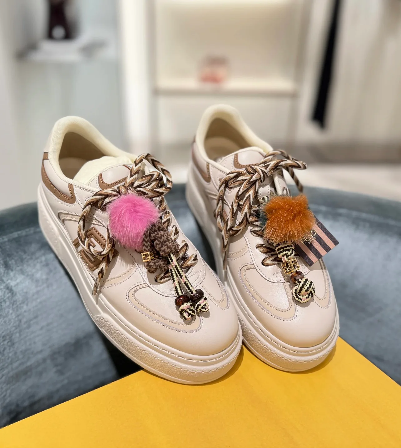 Women's Sneakers FENDI 18080495