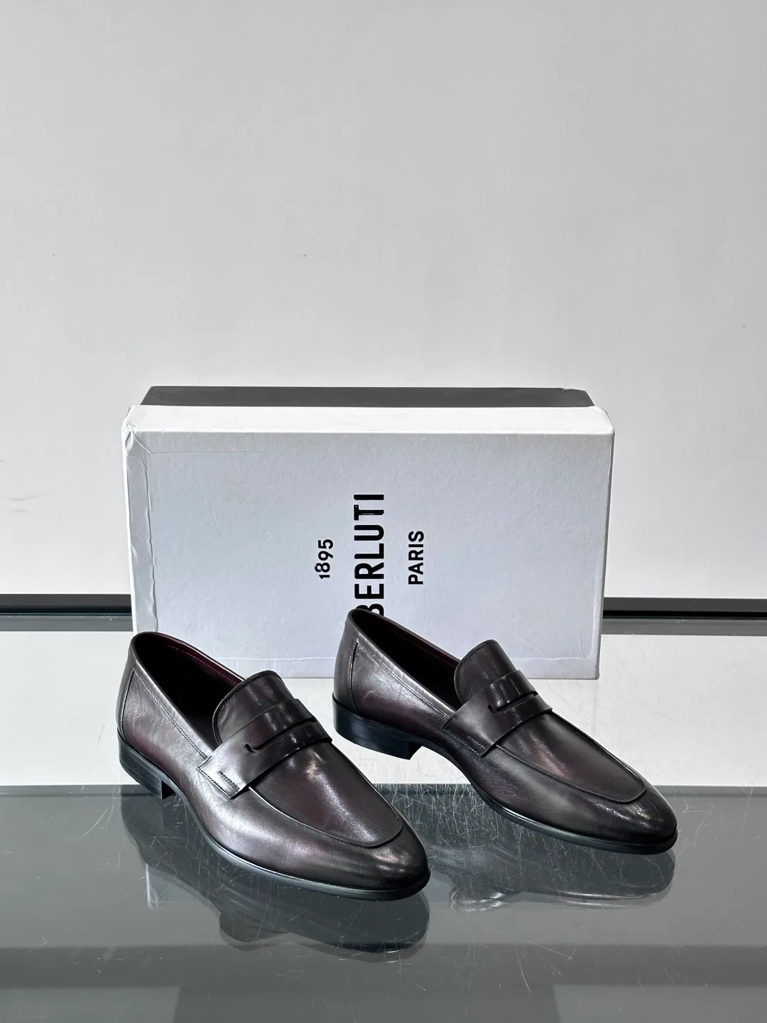 Men's Loafers And Dress Shoes BERLUTI 18055717