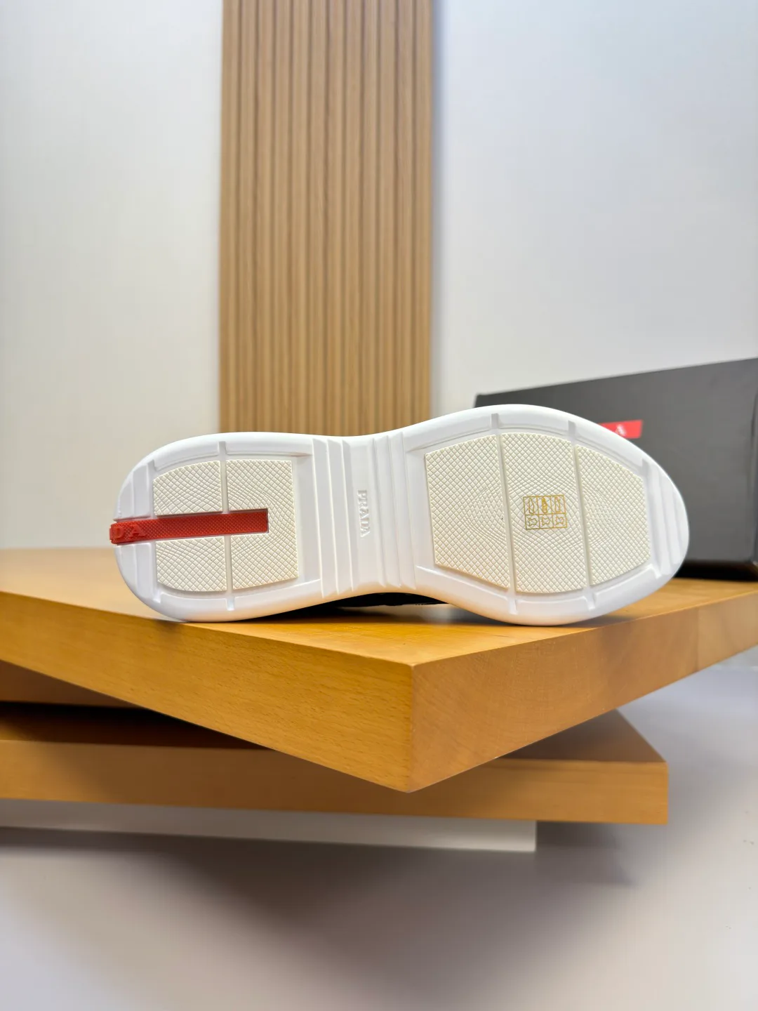 Men's Sneakers PRADA 17955080
