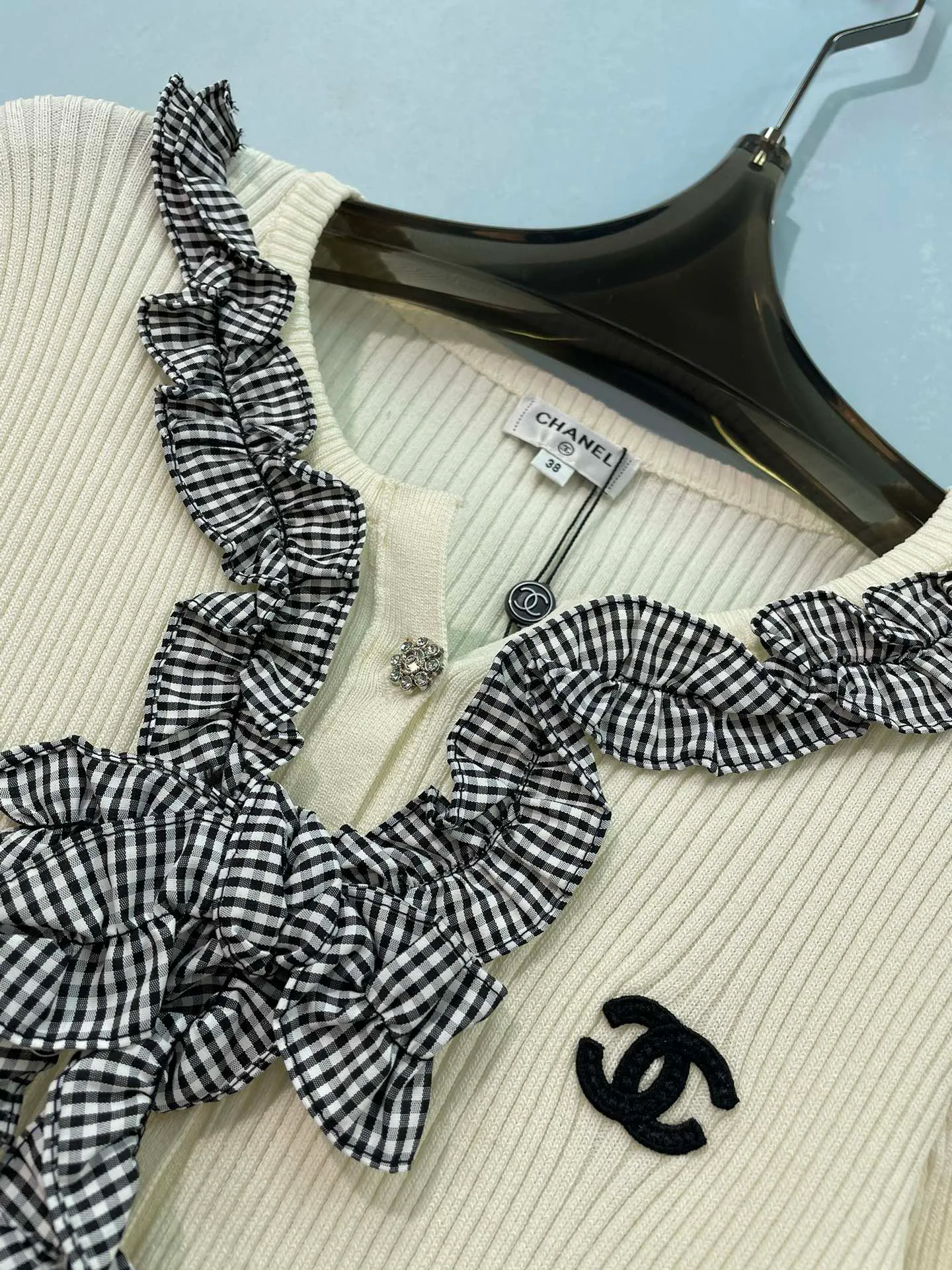 Women's Jumpers And Sweaters CHANEL 18151218