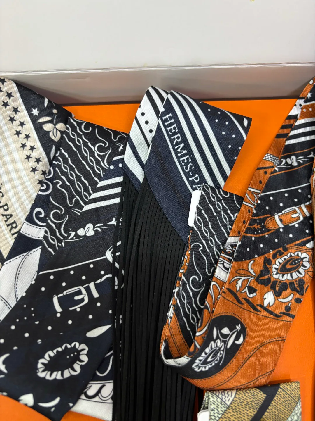 Silk Scarves HERMES 18126706