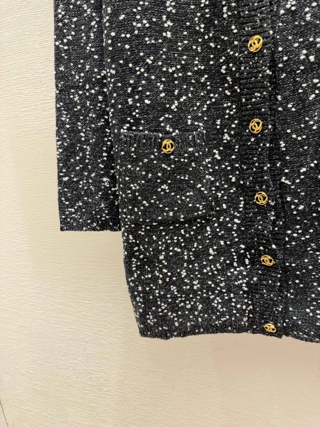 Women's Jumpers And Sweaters CHANEL 18534600