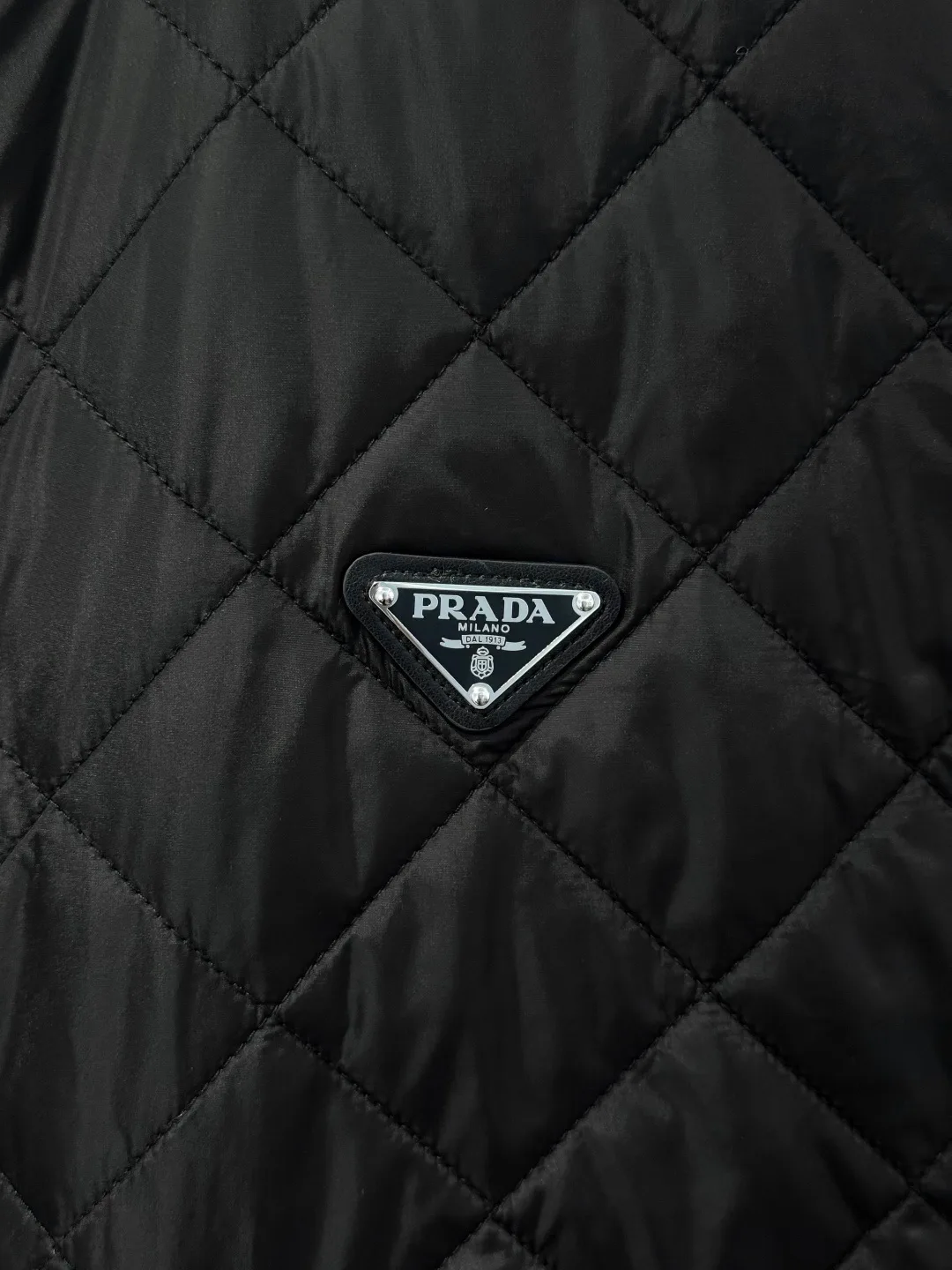 Куртки И Пуховики Женские Prada 18603388