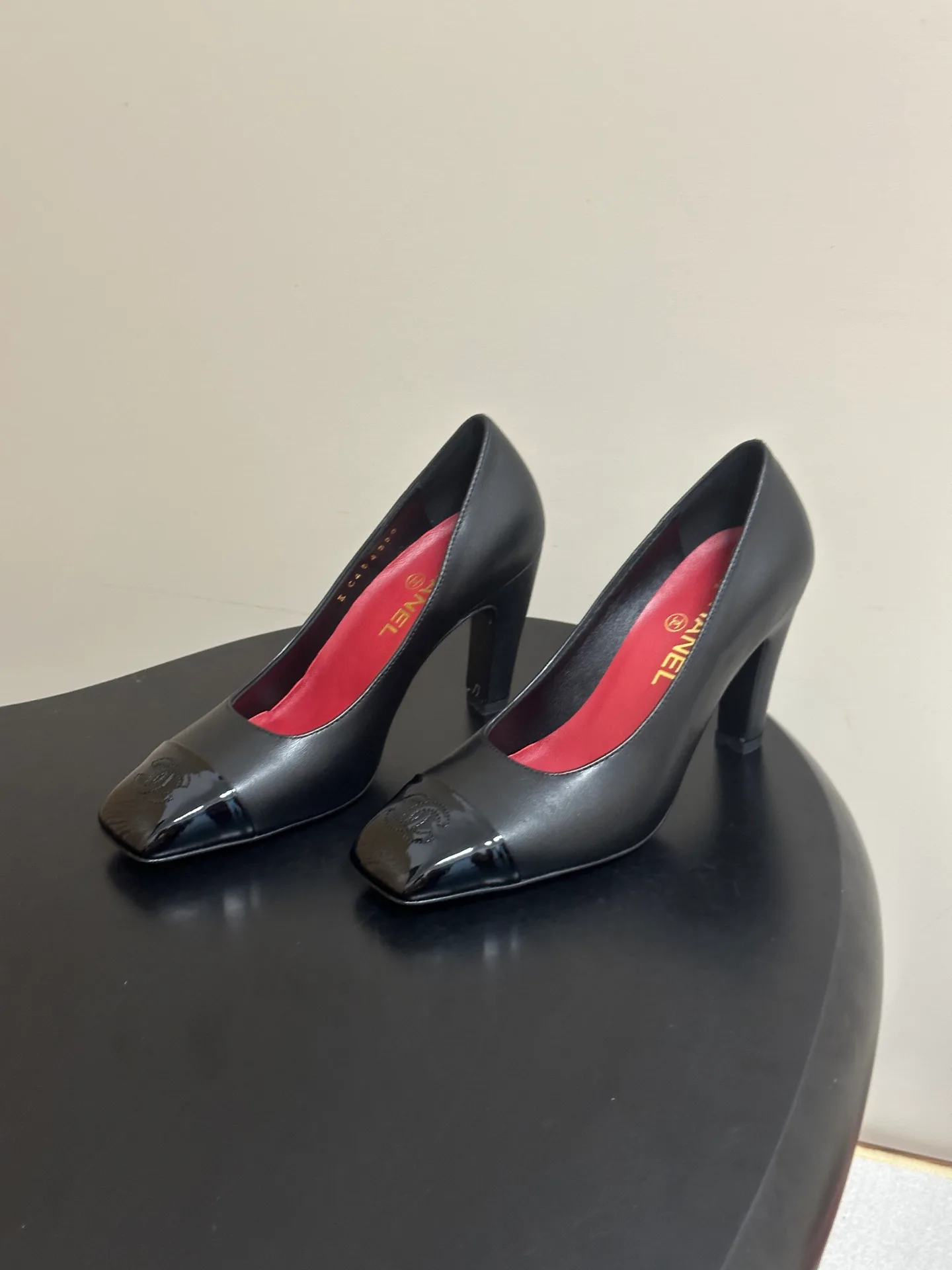 Women's Heels CHANEL 18049718