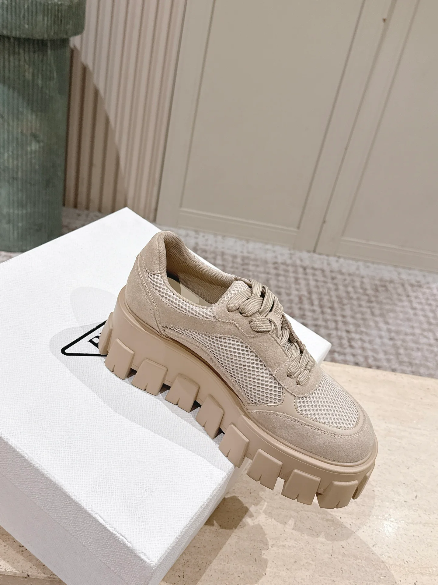 Women's Sneakers PRADA 18142658