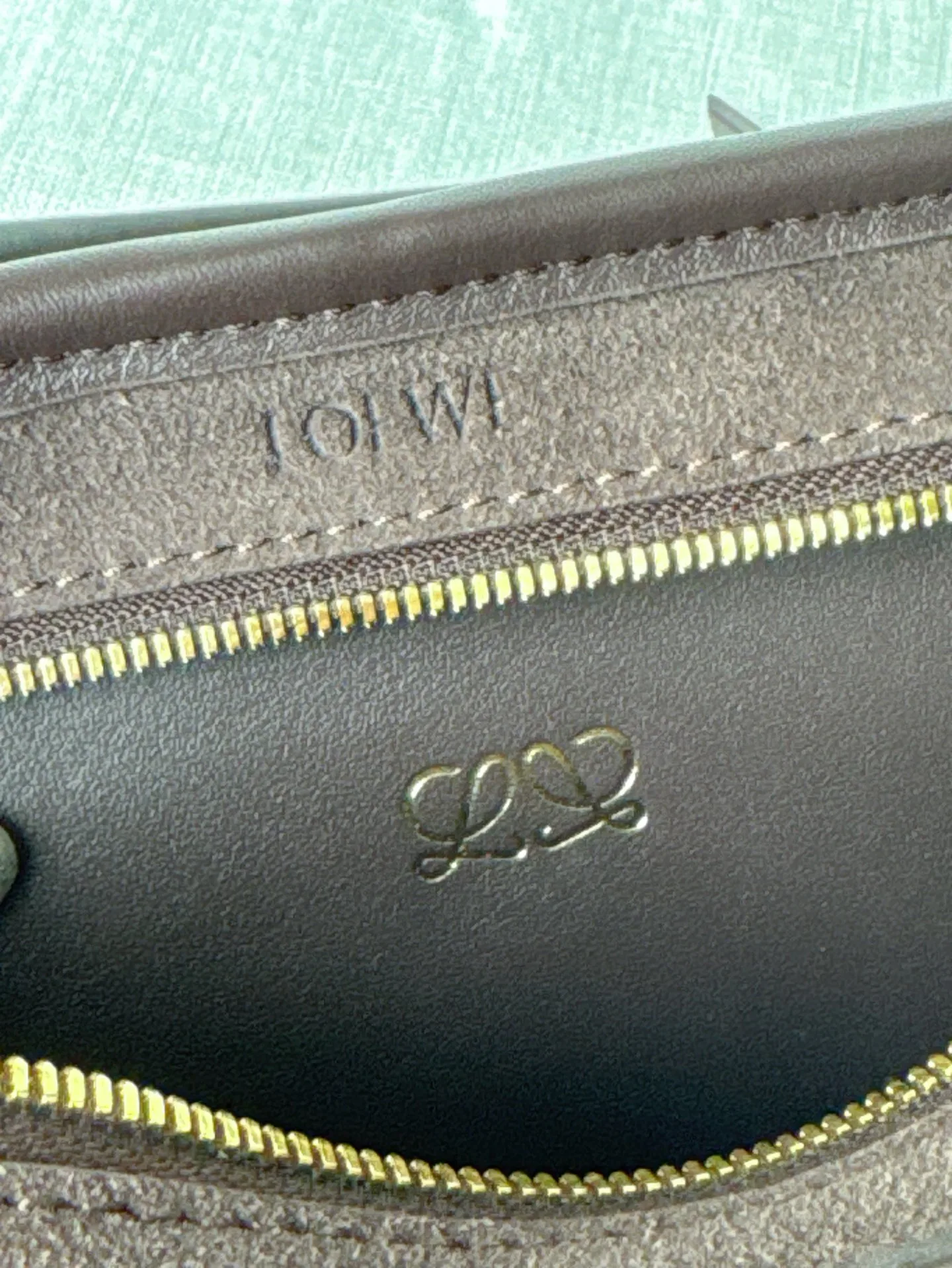 Women's Classic Handbags LOEWE 18434813