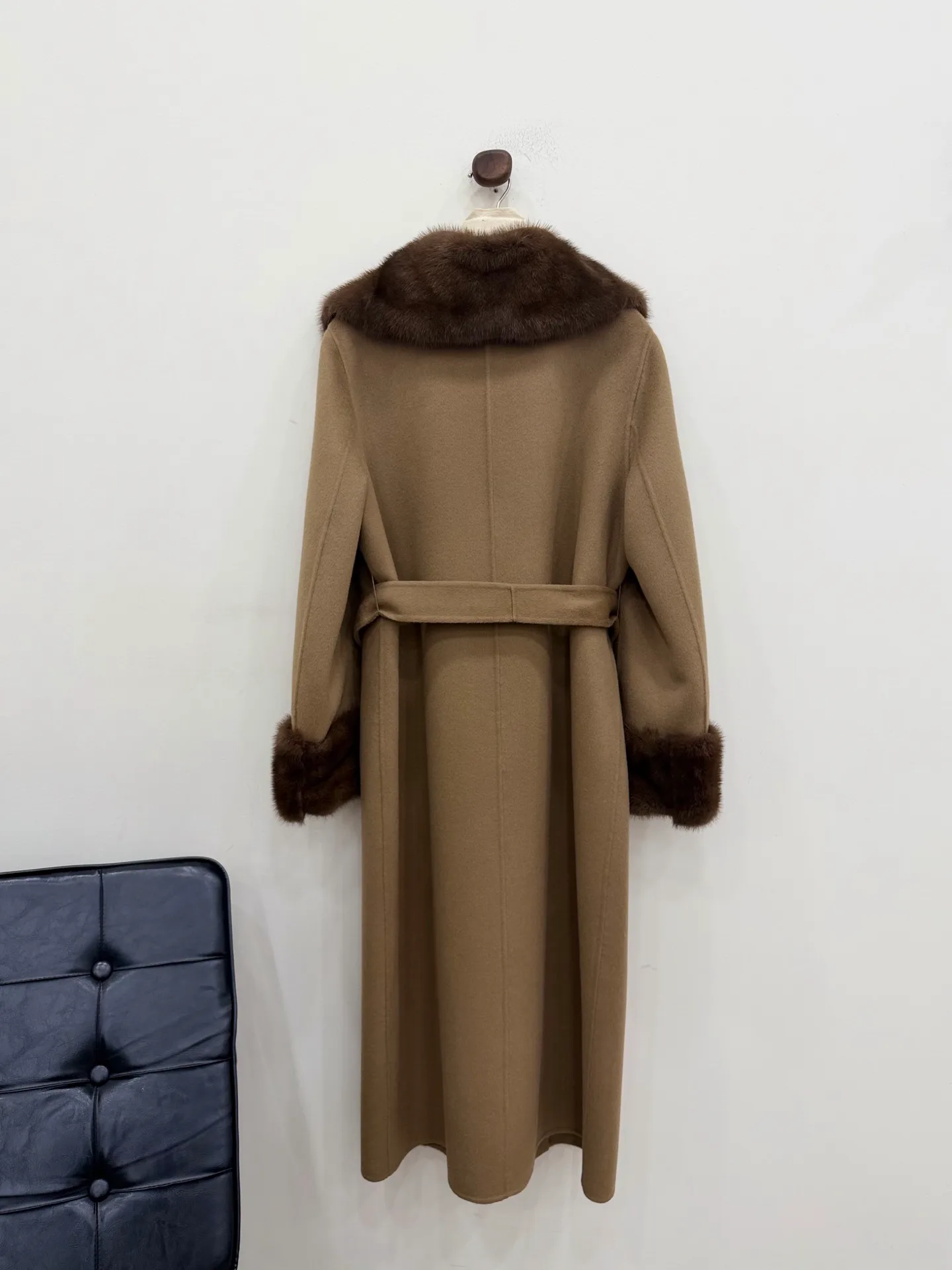Women's Coats LORO PIANA 18326258