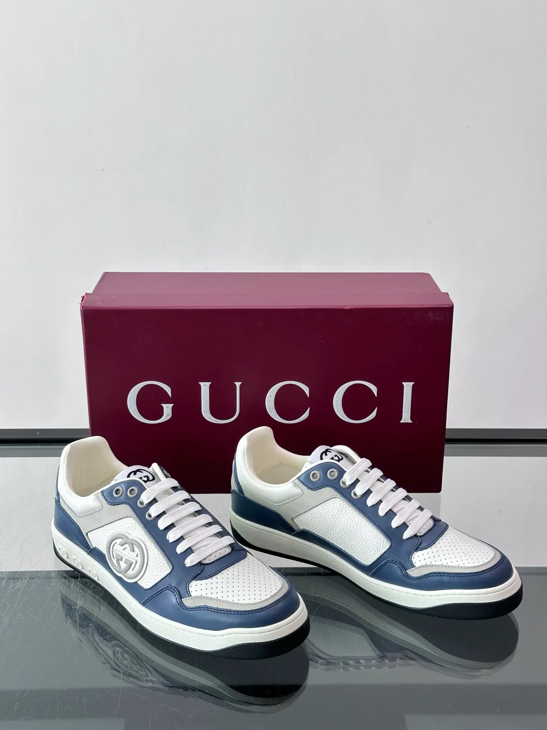 Men's Sneakers GUCCI 18102703