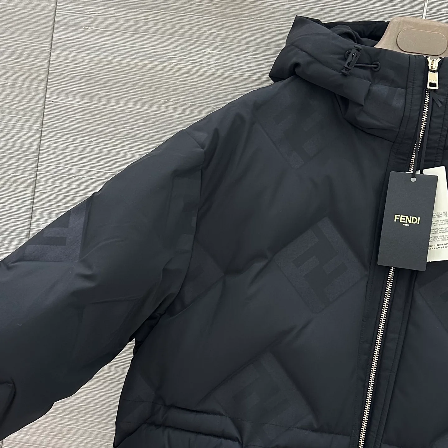 Women's Jackets And Down Jackets FENDI 18250115