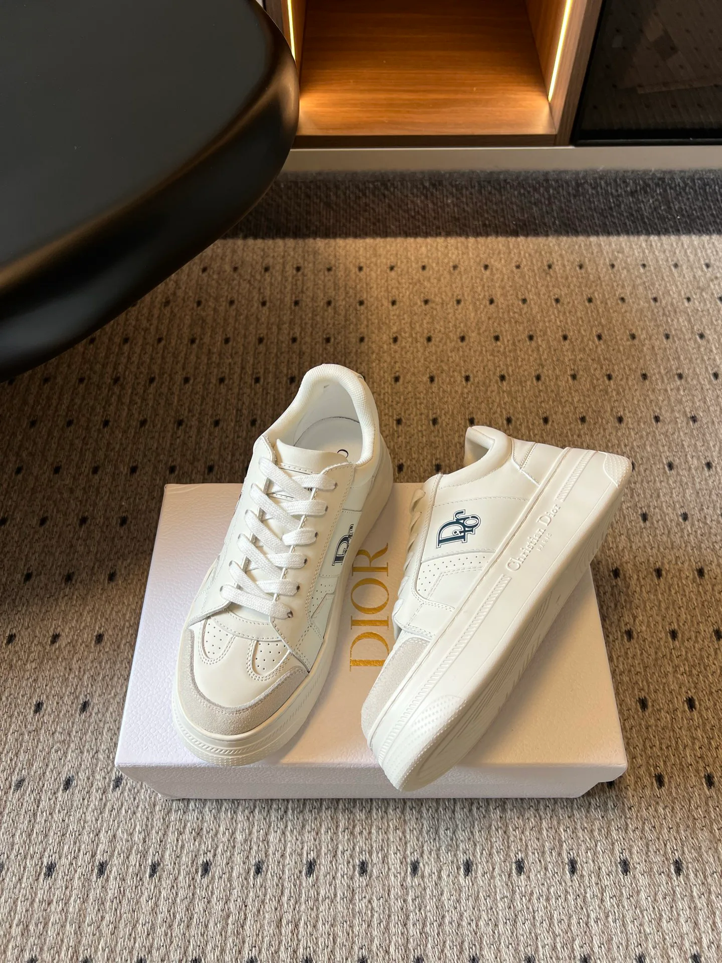 Women's Sneakers CHRISTIAN DIOR 18139661