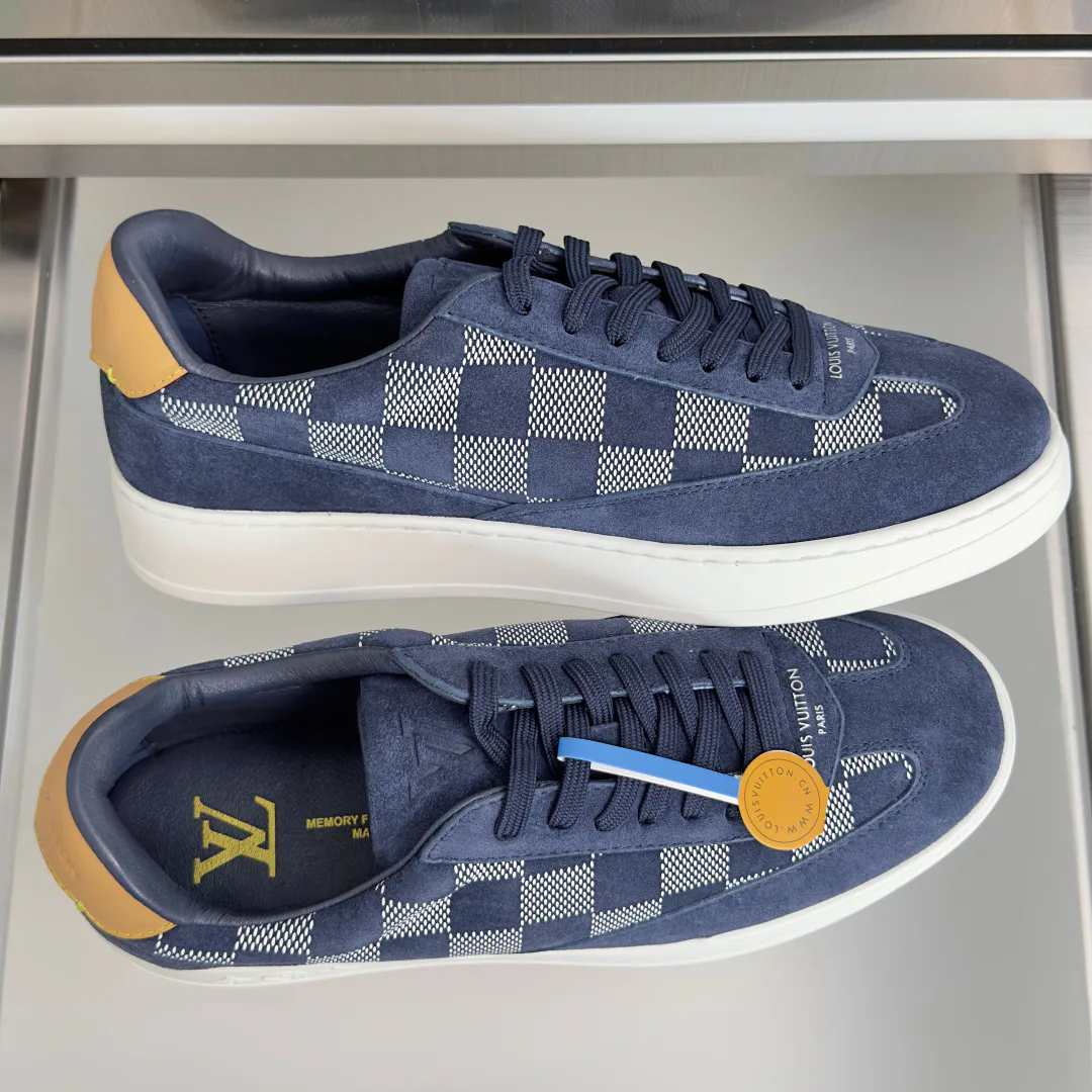 Women's Sneakers LOUIS VUITTON 17910625