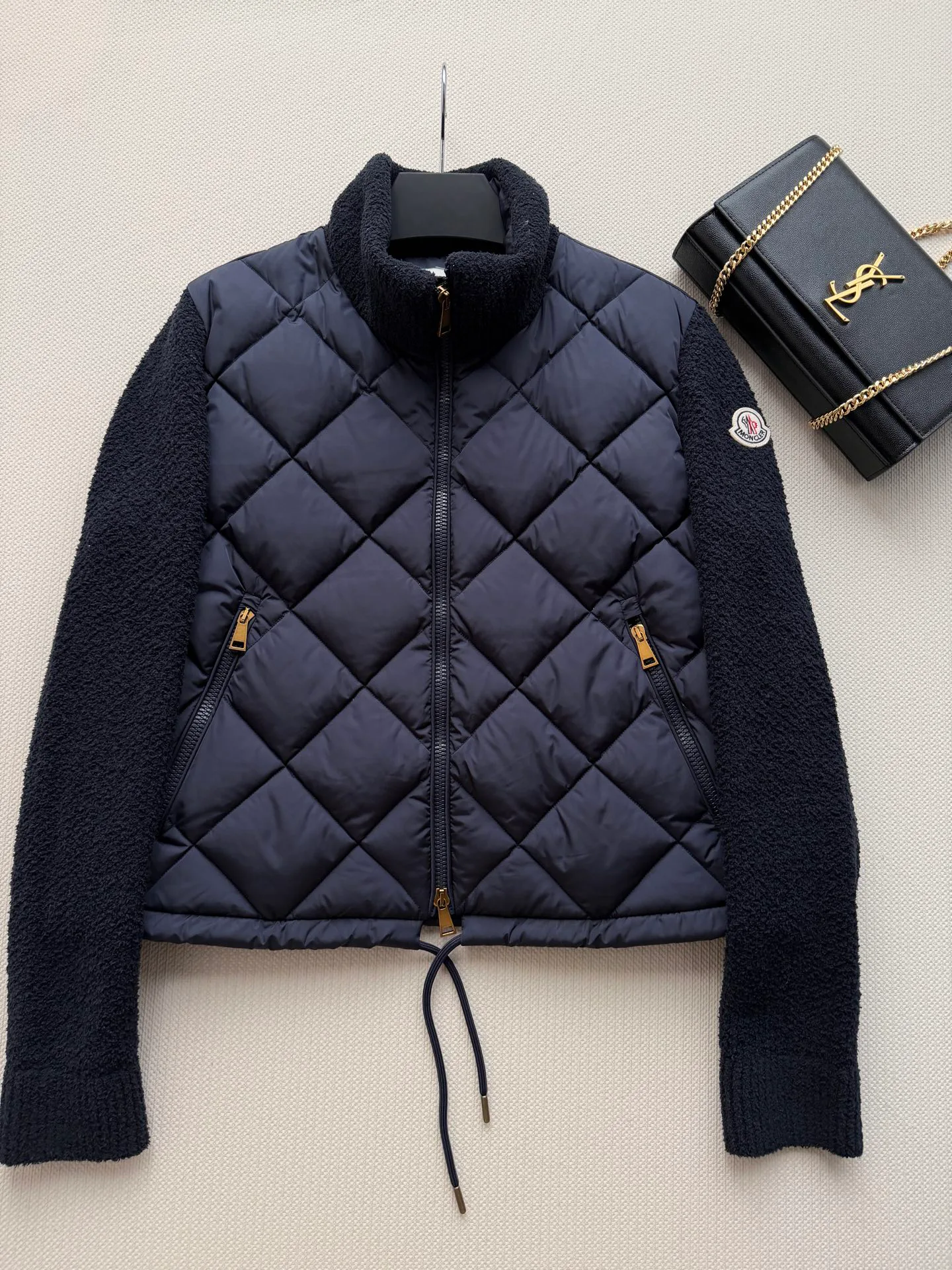 Women's Jackets And Down Jackets MONCLER 18325816