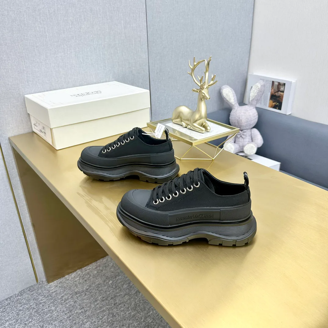 Women's Sneakers ALEXANDER MCQUEEN 18397469