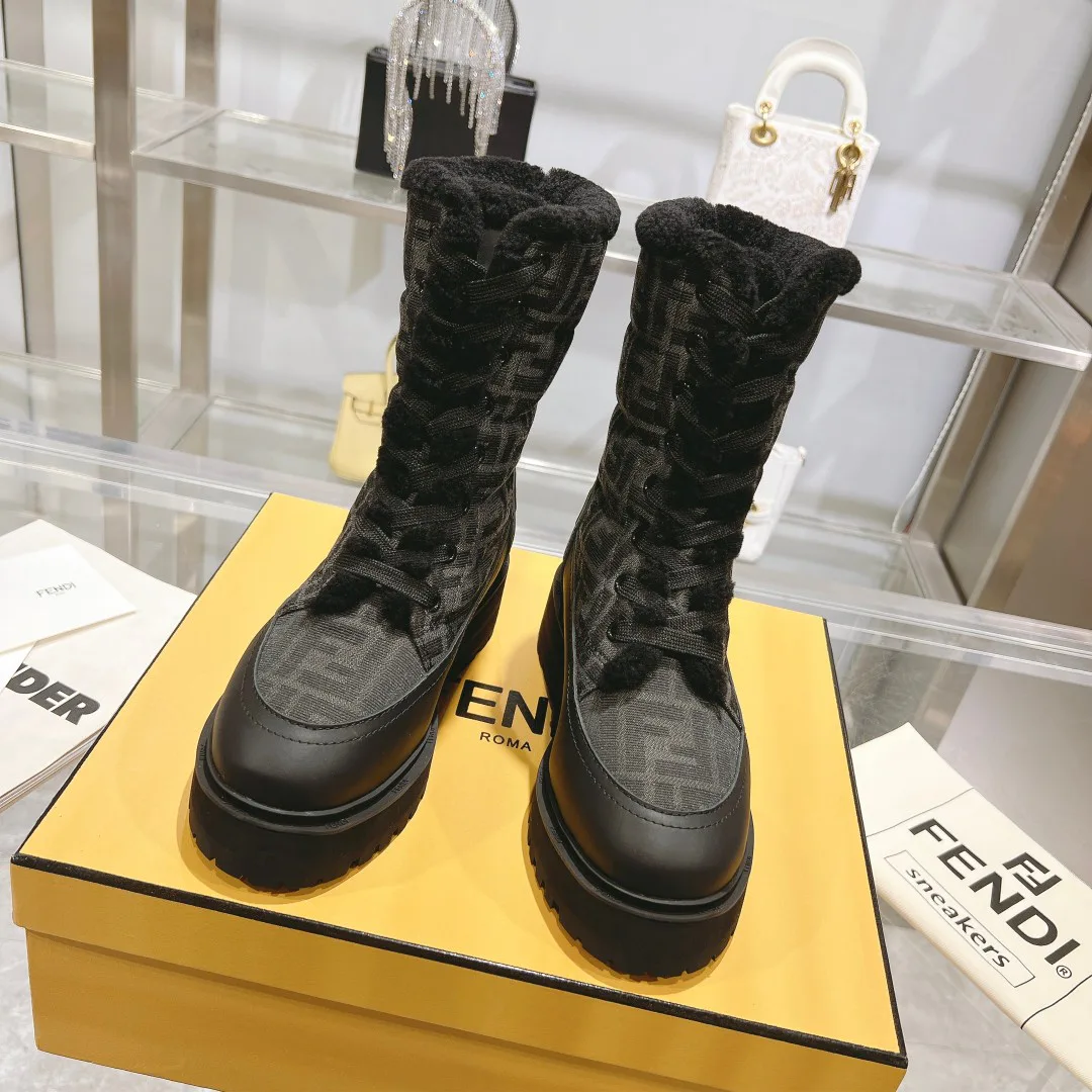 Women's Ankle Boots FENDI 18264018