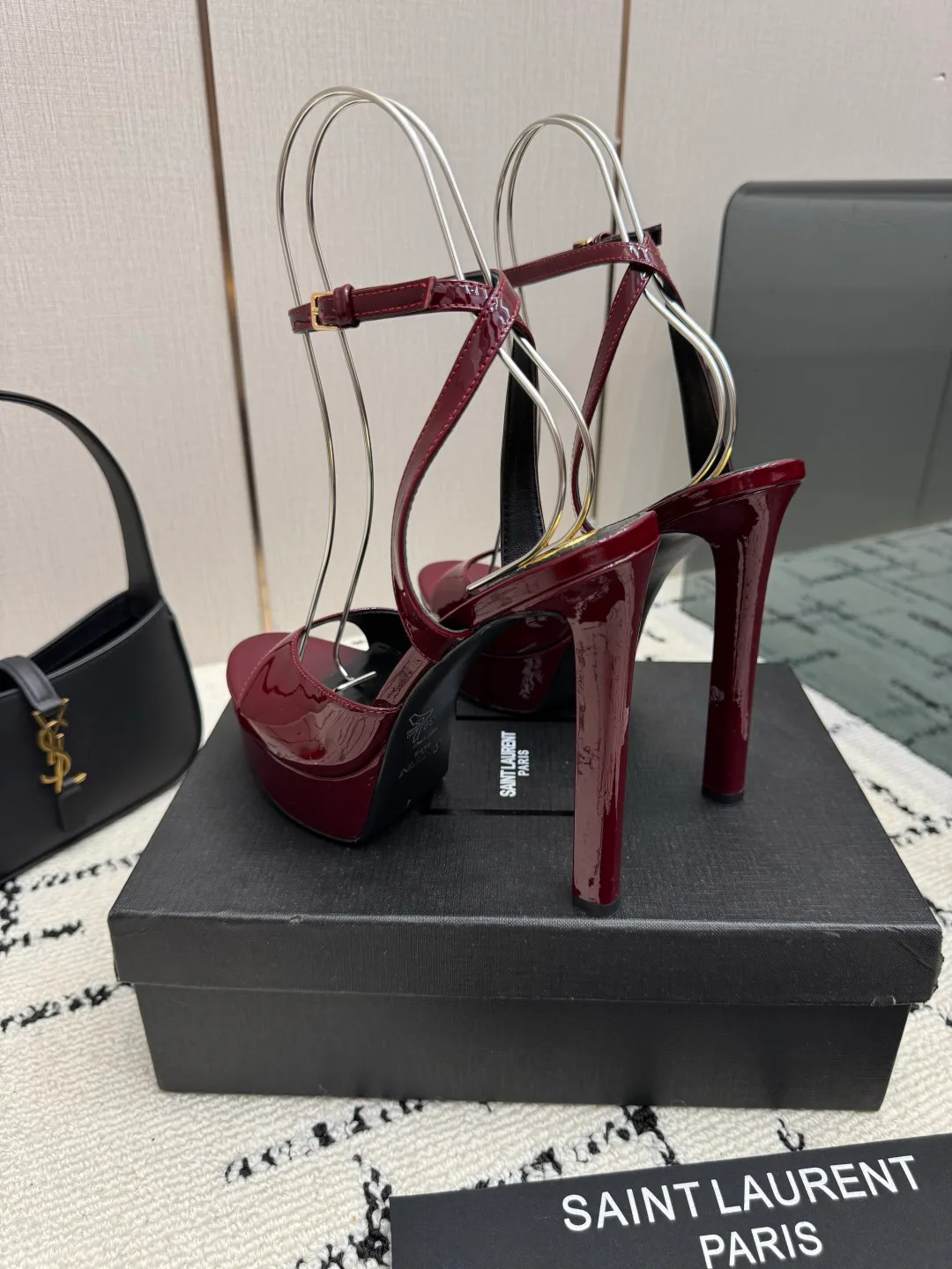 Women's Open-Toe Sandals SAINT LAURENT 18049023