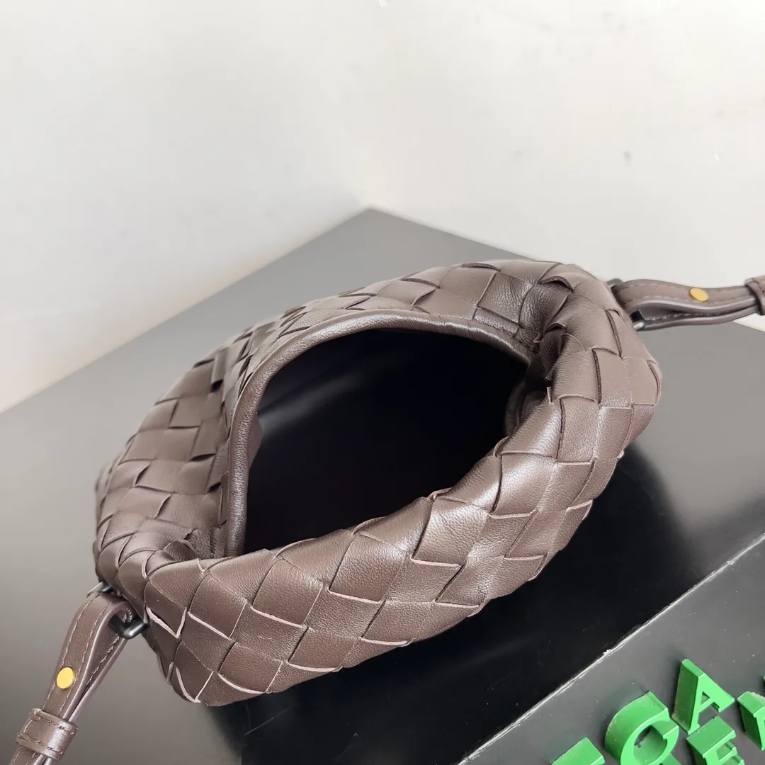 Women's Classic Handbags BOTTEGA VENETA 17488719