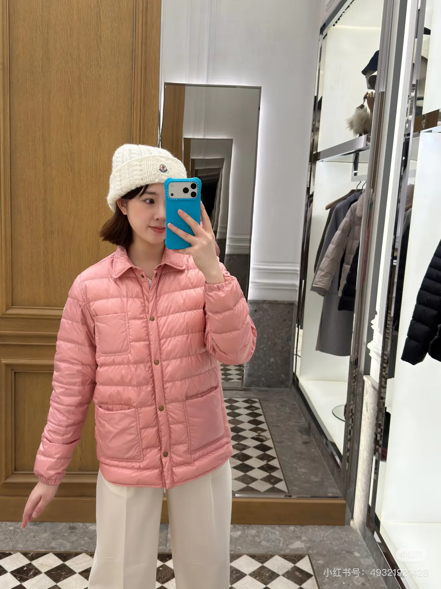 Women's Jackets And Down Jackets MONCLER 18113414
