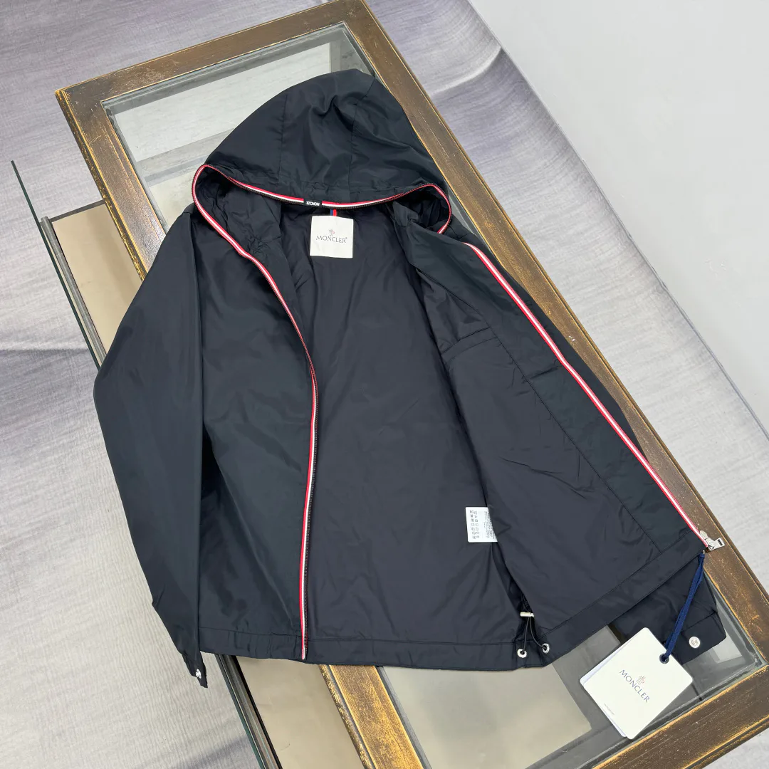 Men's Jackets And Down Jackets MONCLER 18002263