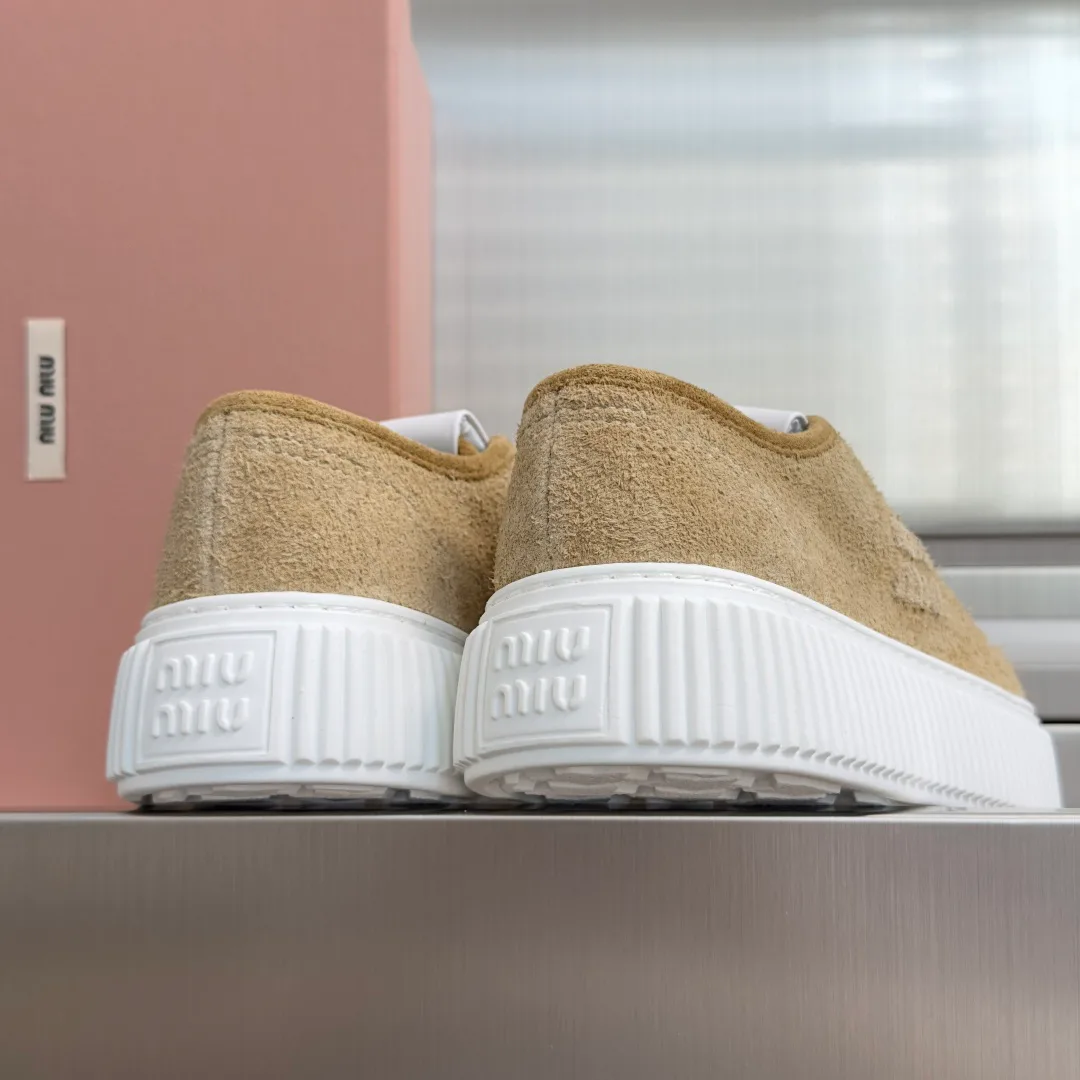 Women's Sneakers MIU MIU 17950576
