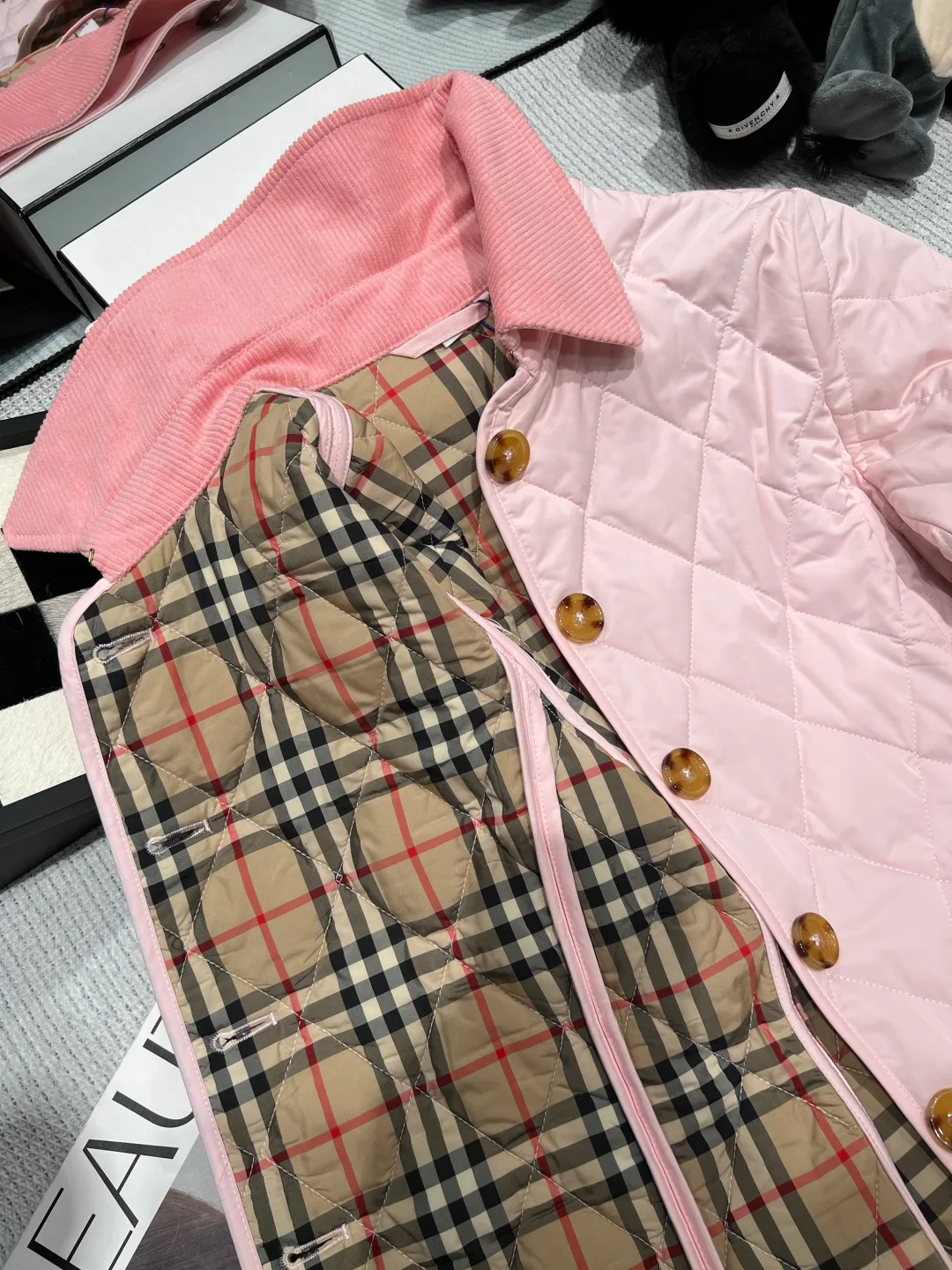 Women's Jackets And Down Jackets BURBERRY 18325774