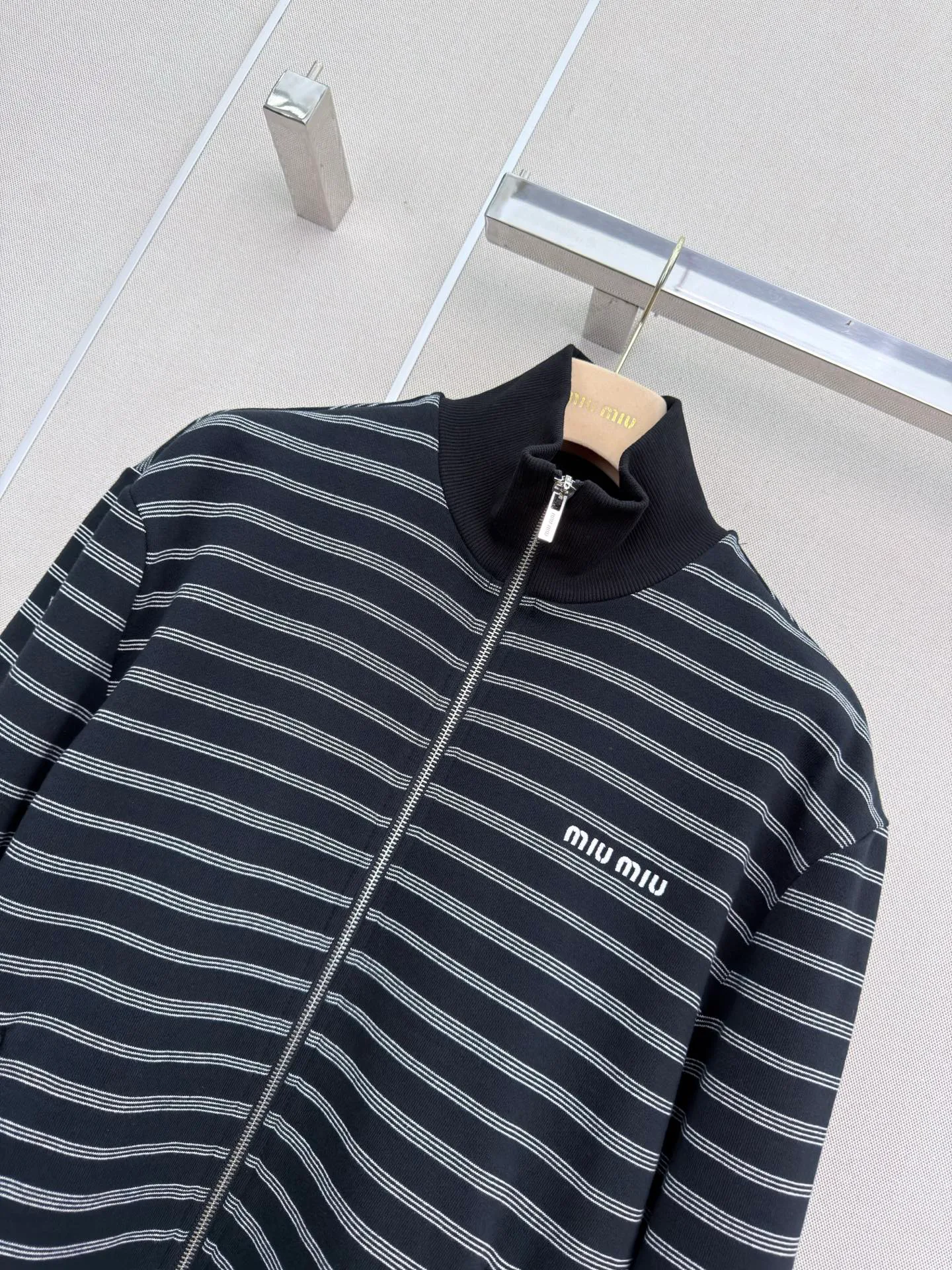 Women's Jackets And Down Jackets MIU MIU 18245772