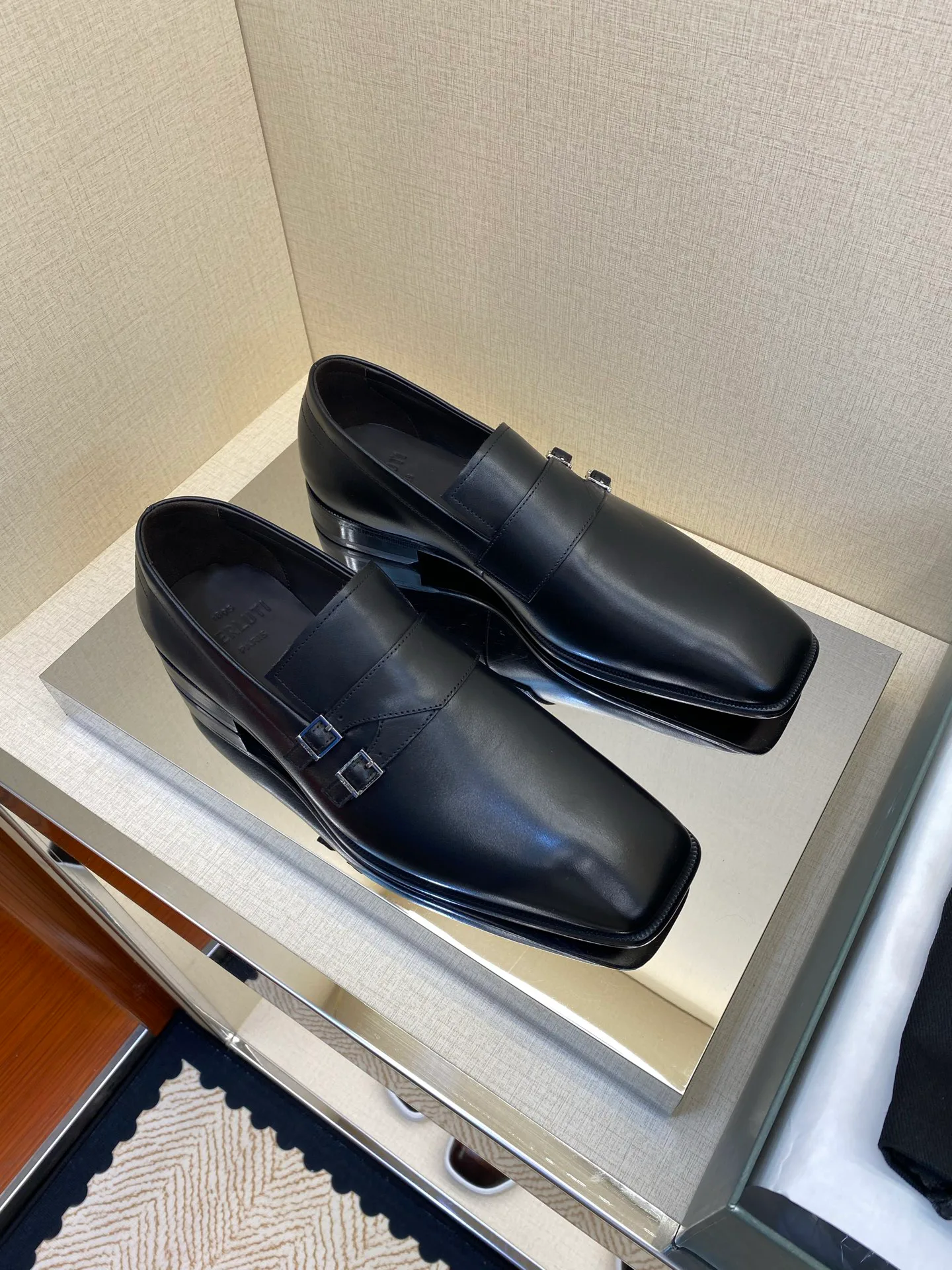 Men's Loafers And Dress Shoes BERLUTI 18417388