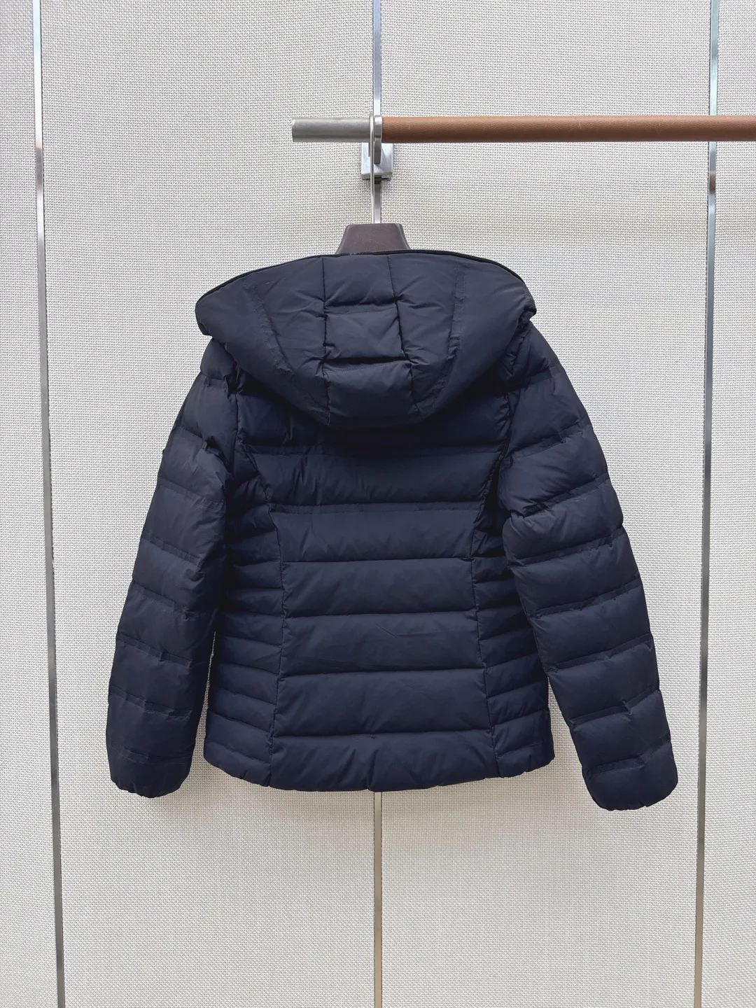 Women's Jackets And Down Jackets MONCLER 18501889