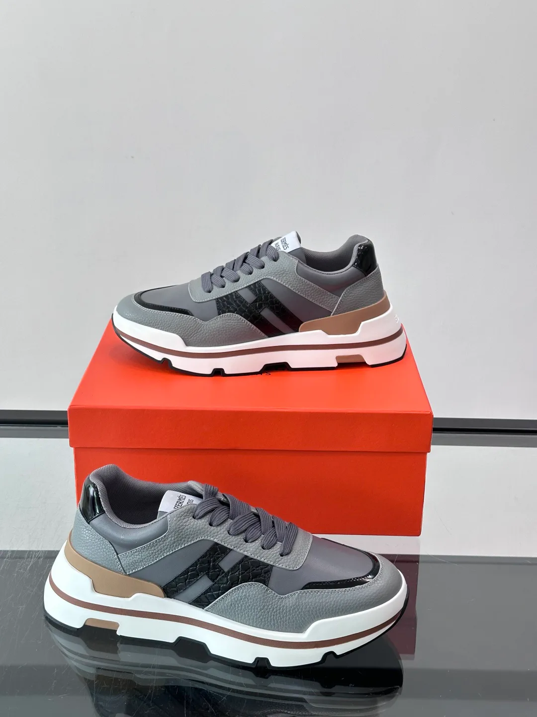 Men's Sneakers HERMES 17890539