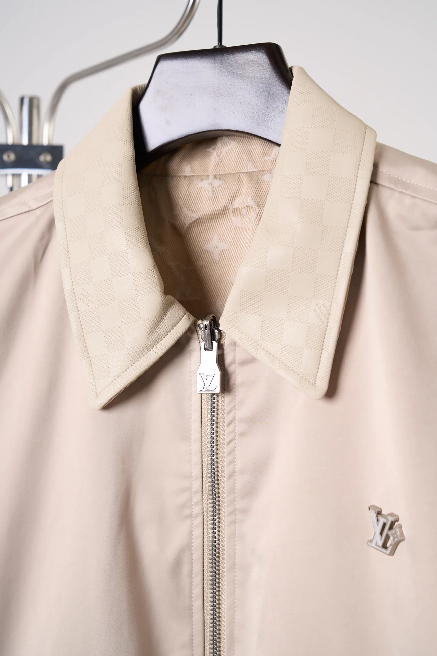 Men's Jackets And Down Jackets LOUIS VUITTON 18178834