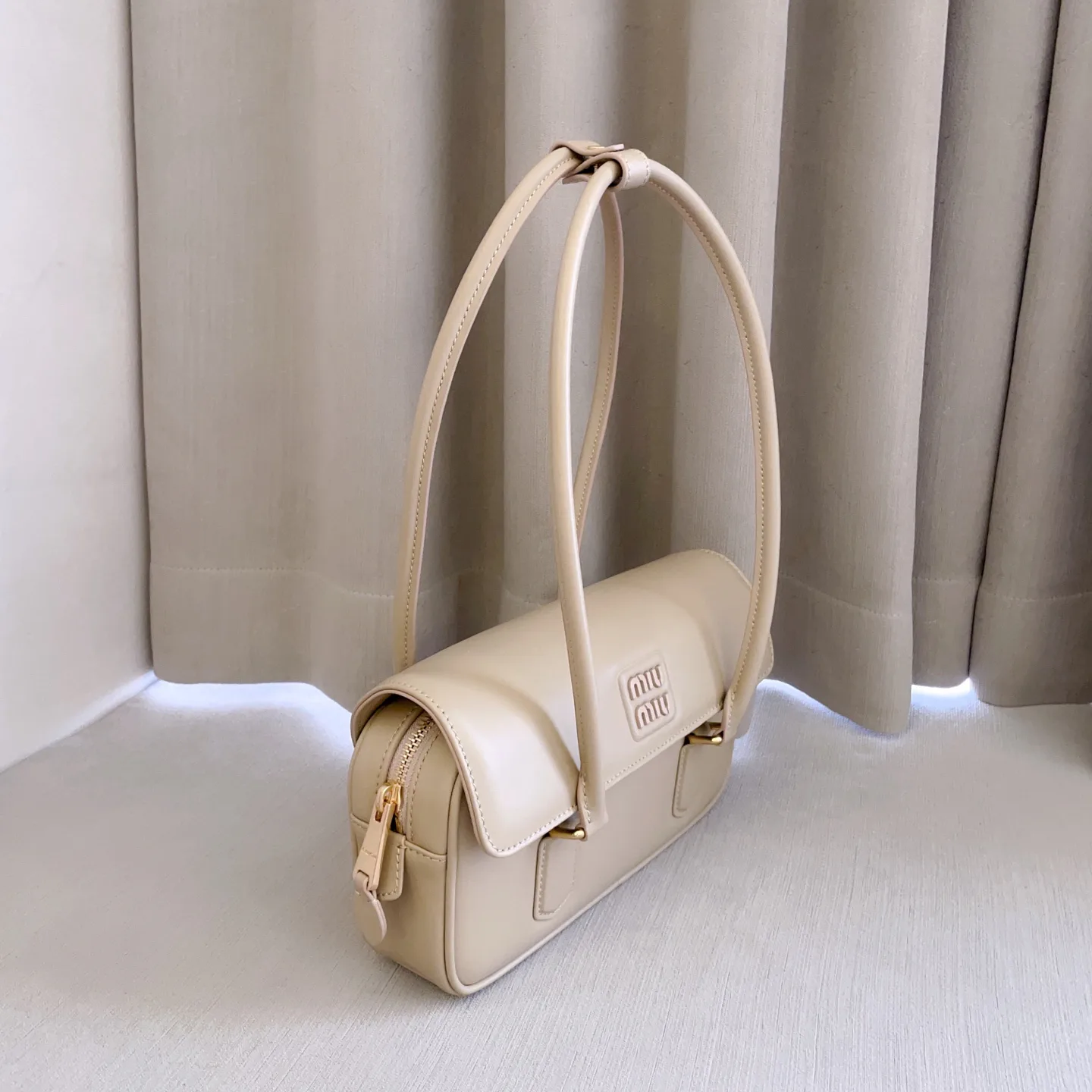 Women's Classic Handbags MIU MIU 18323216
