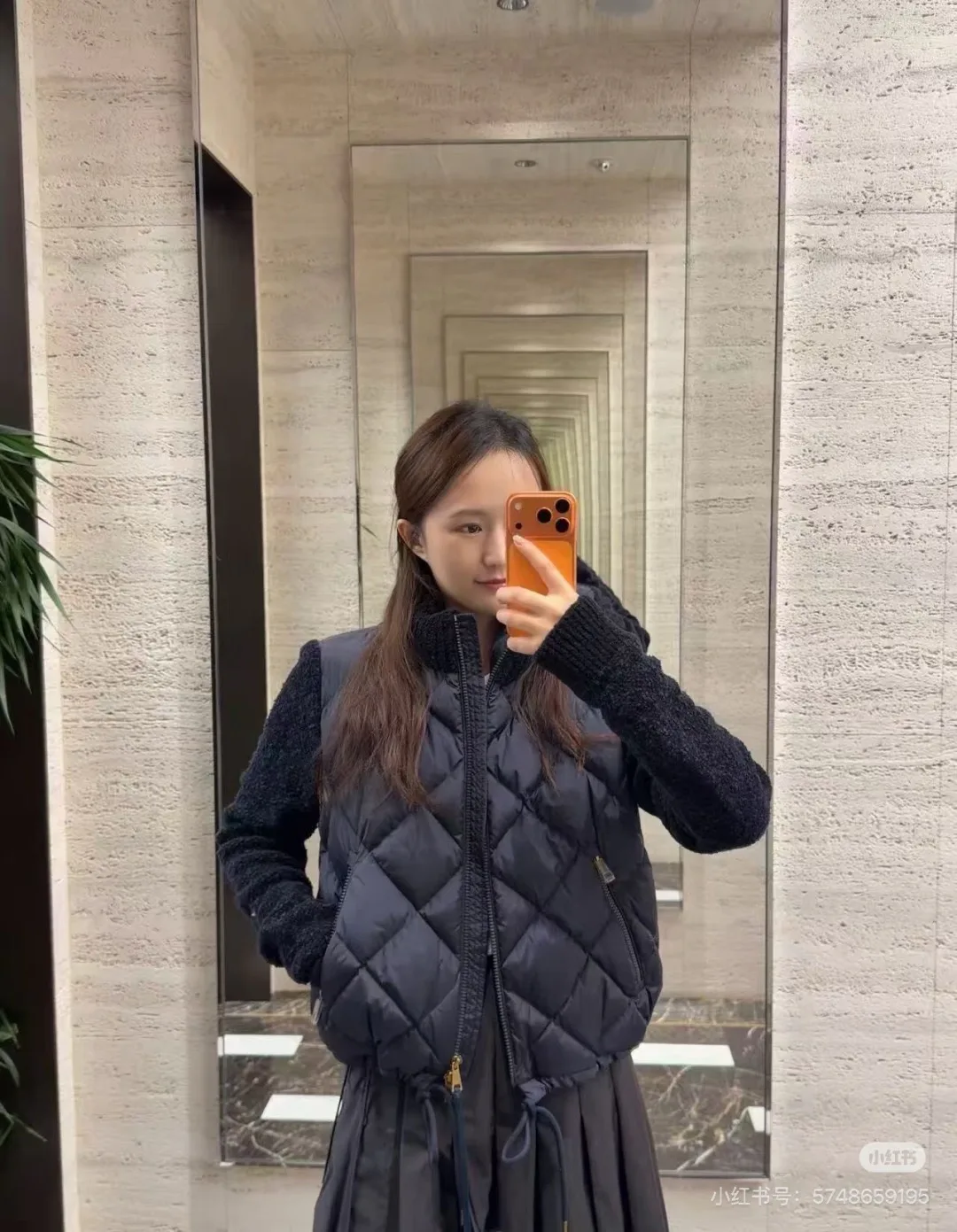 Women's Jackets And Down Jackets MONCLER 18249197