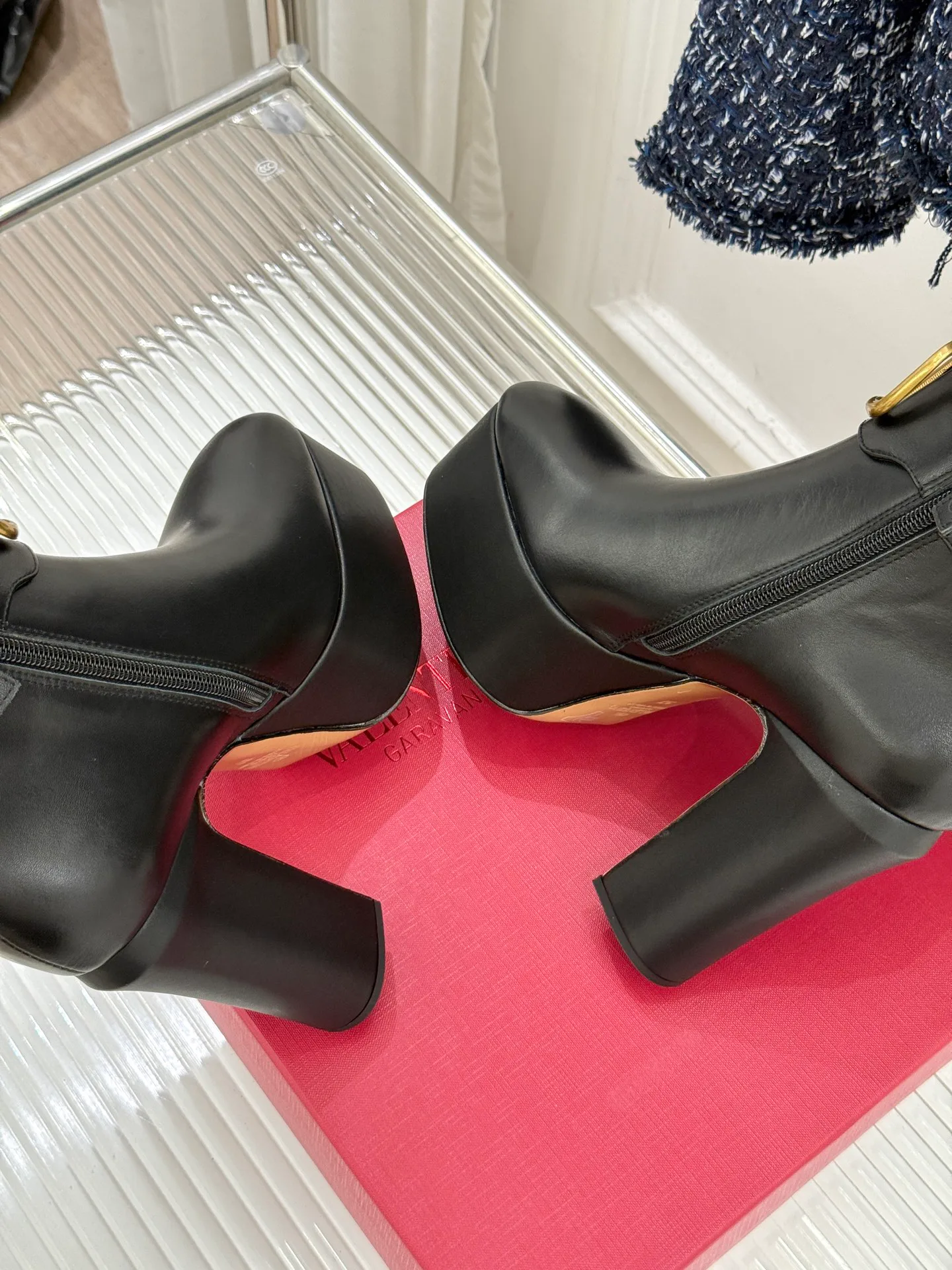 Women's Booties VALENTINO 18170274