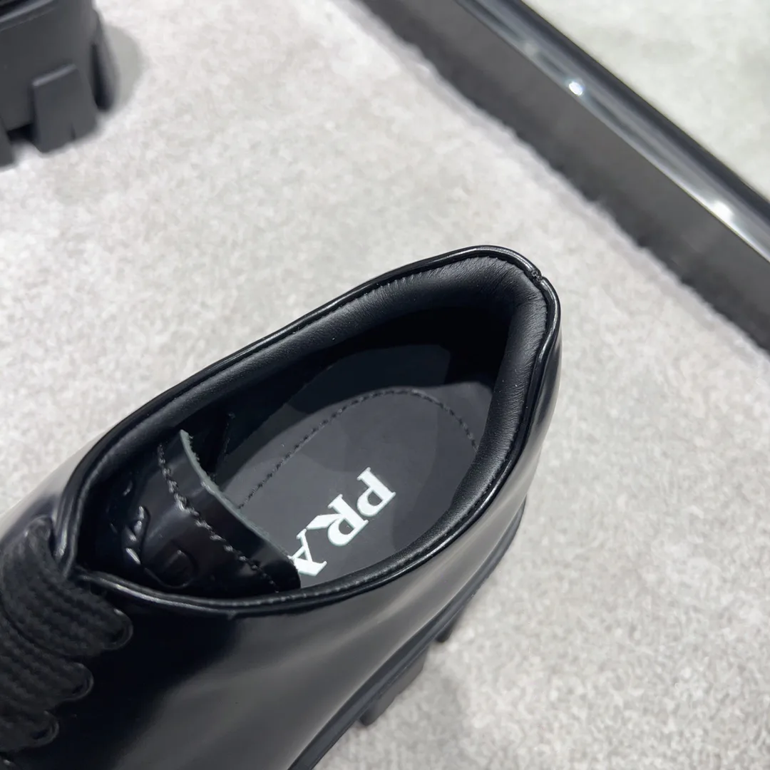 Women's Loafers And Moccasins PRADA 18121858