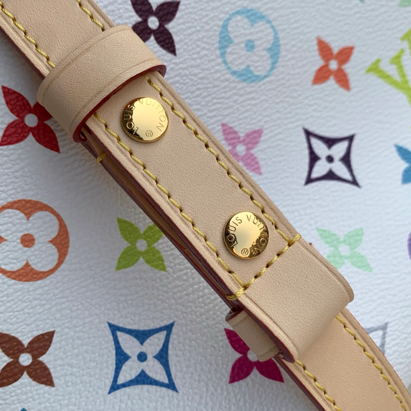 Women's Classic Handbags LOUIS VUITTON 18412576