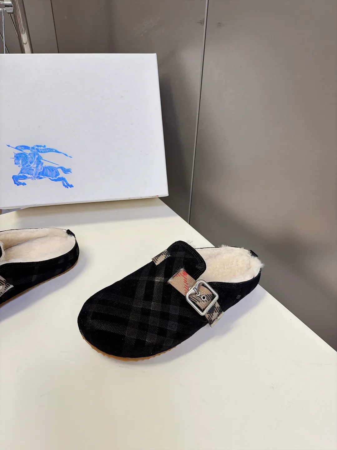 Women's Mules And Clogs BURBERRY 18005672