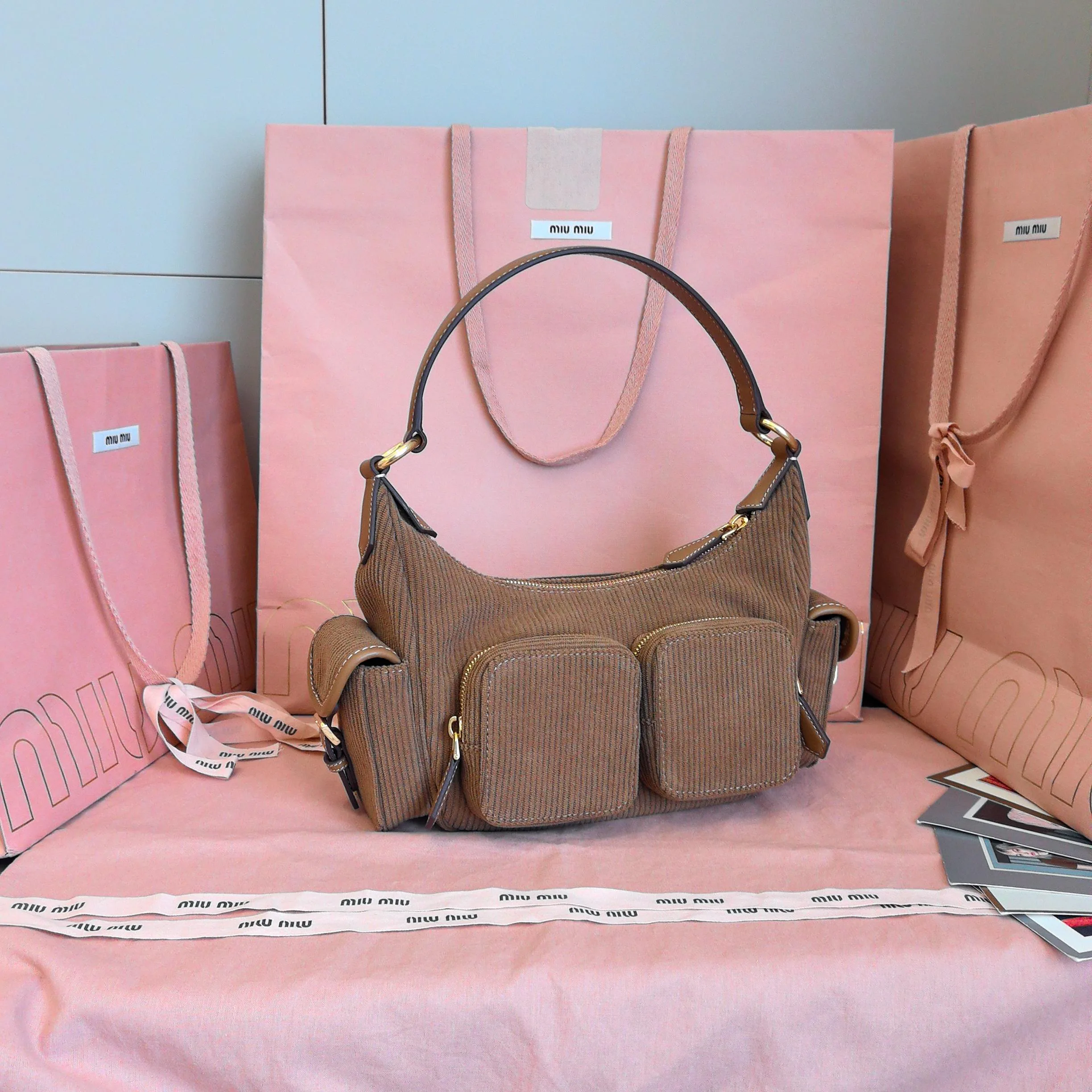 Классические Сумки Женские Miu Miu 18602484