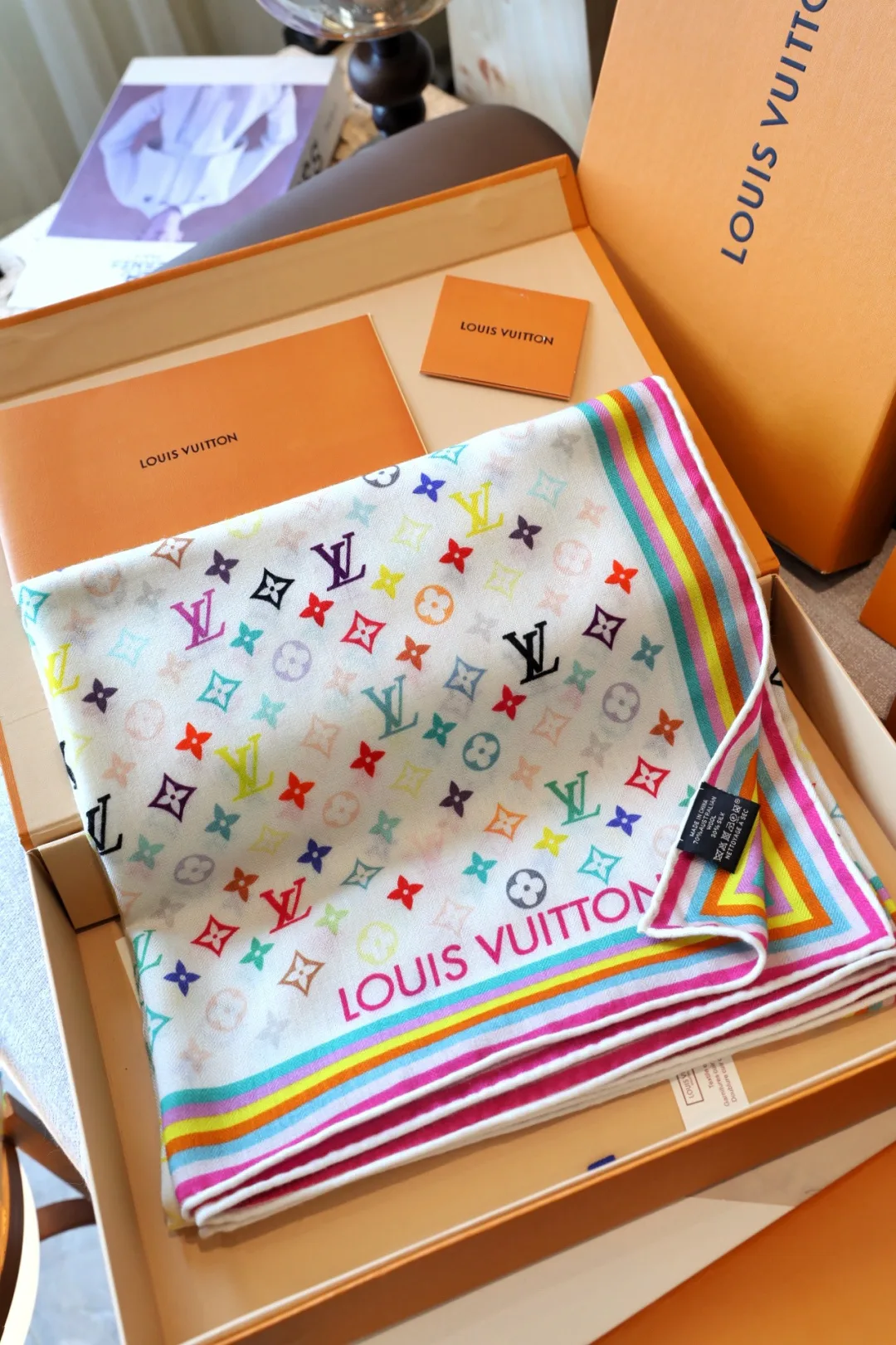 Silk Scarves LOUIS VUITTON 18222509