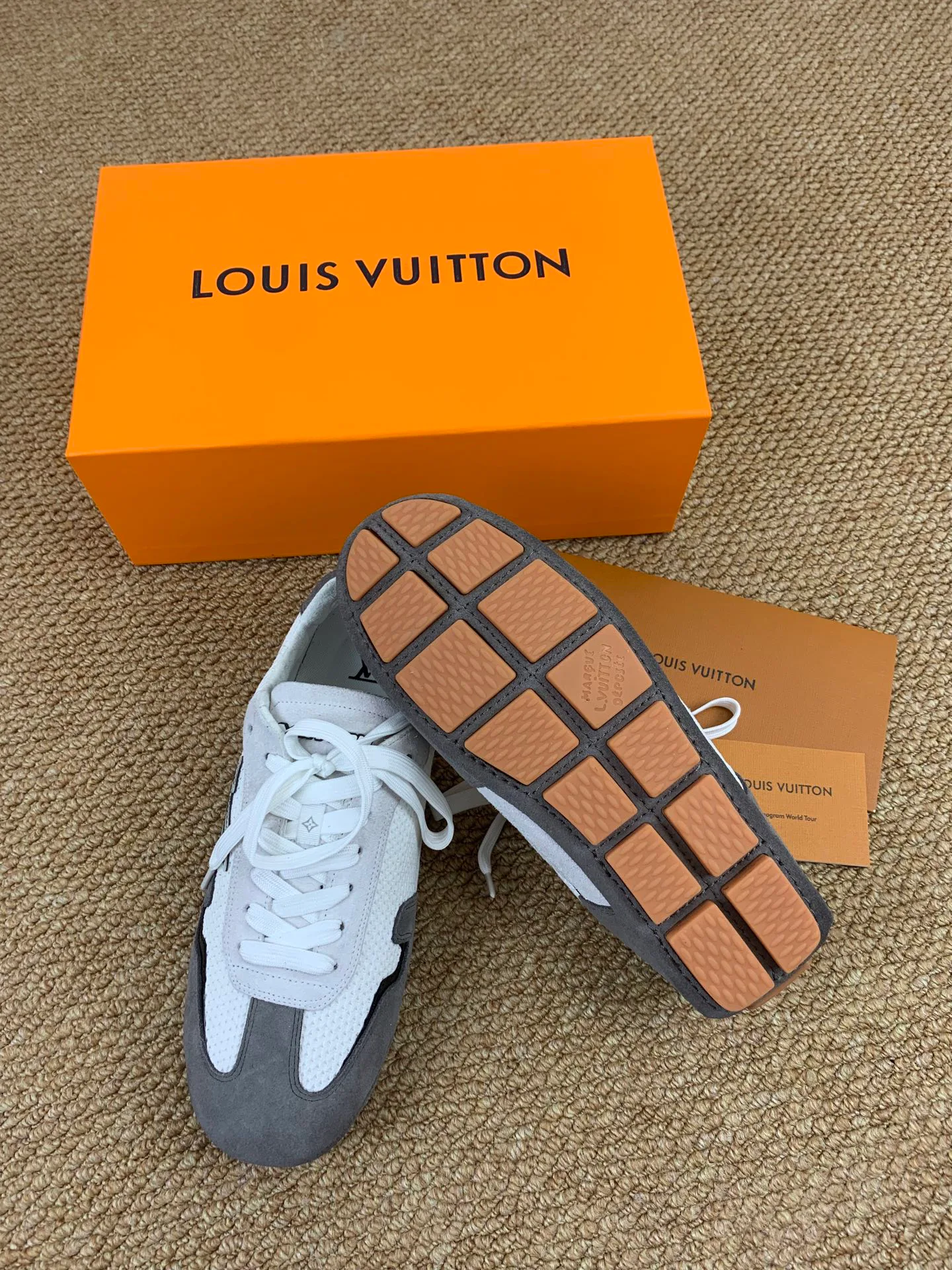 Men's Sneakers LOUIS VUITTON 17545219