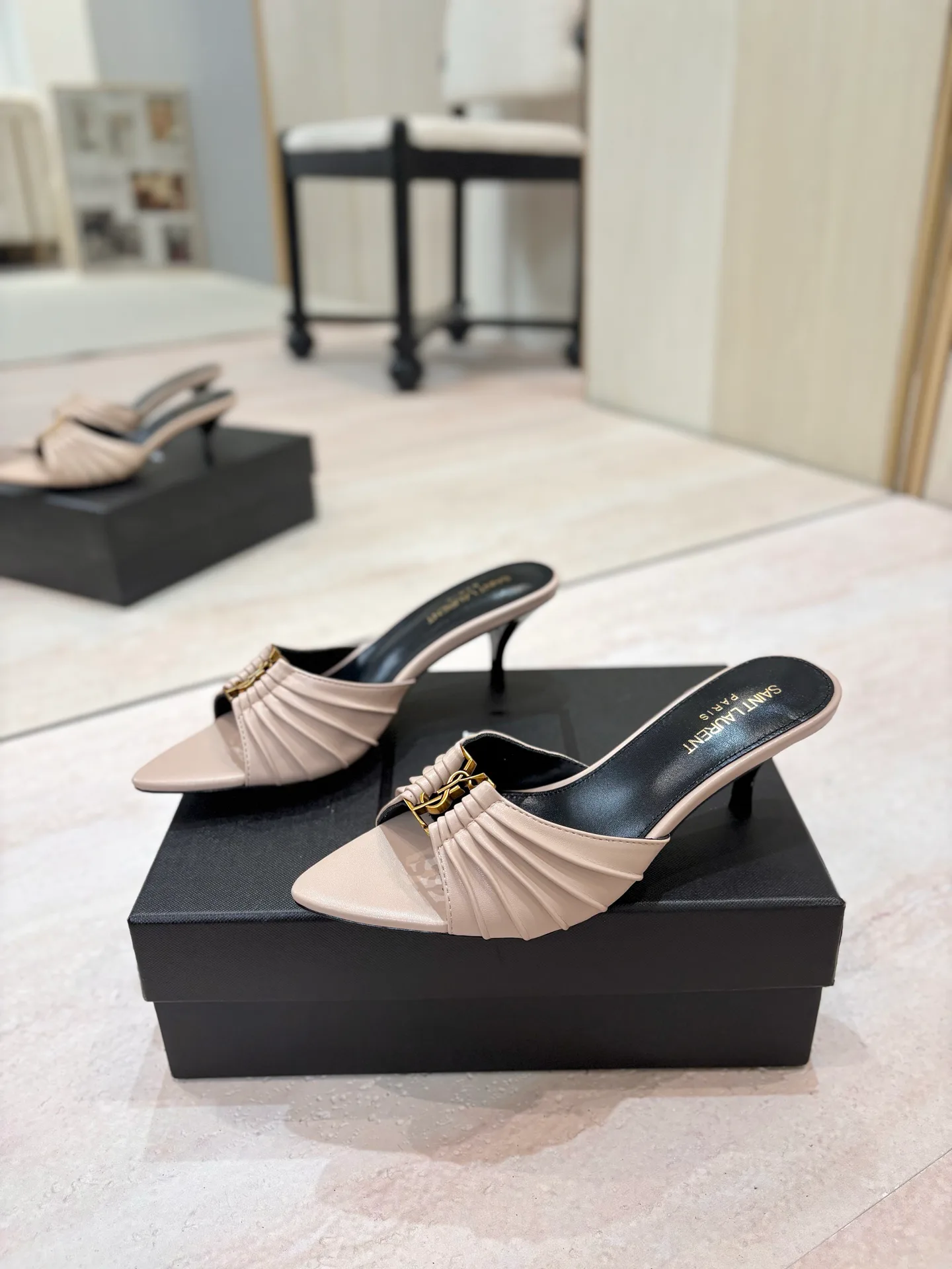Women's Mules And Clogs SAINT LAURENT 17476035