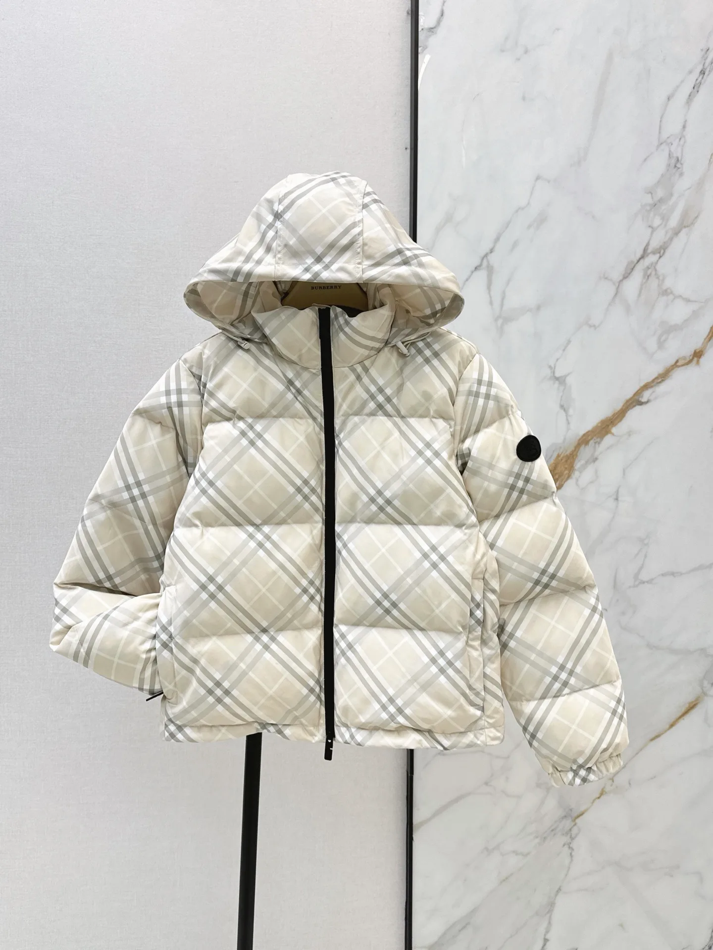 Women's Jackets And Down Jackets BURBERRY 18184267