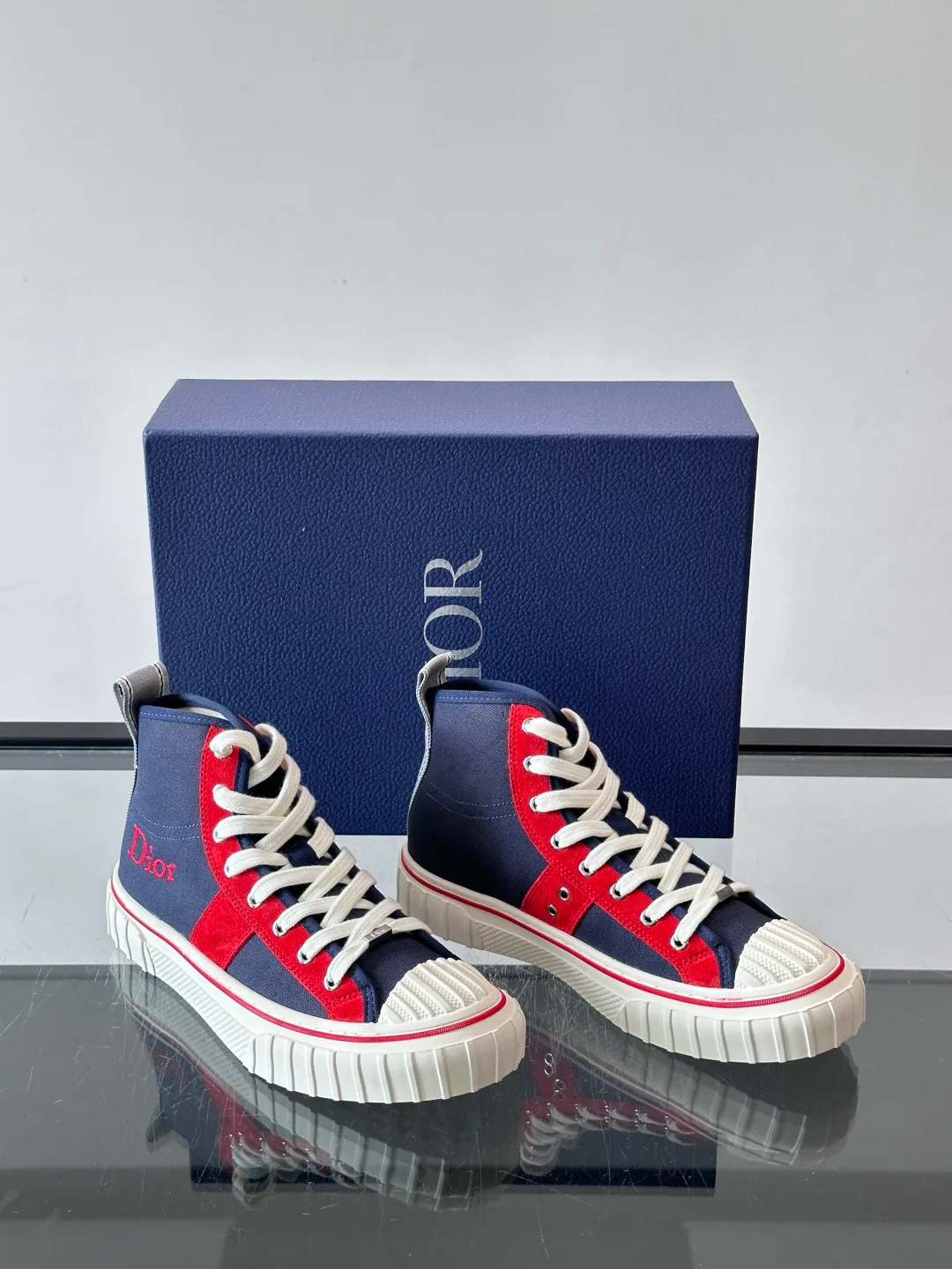 Women's Sneakers CHRISTIAN DIOR 18102146