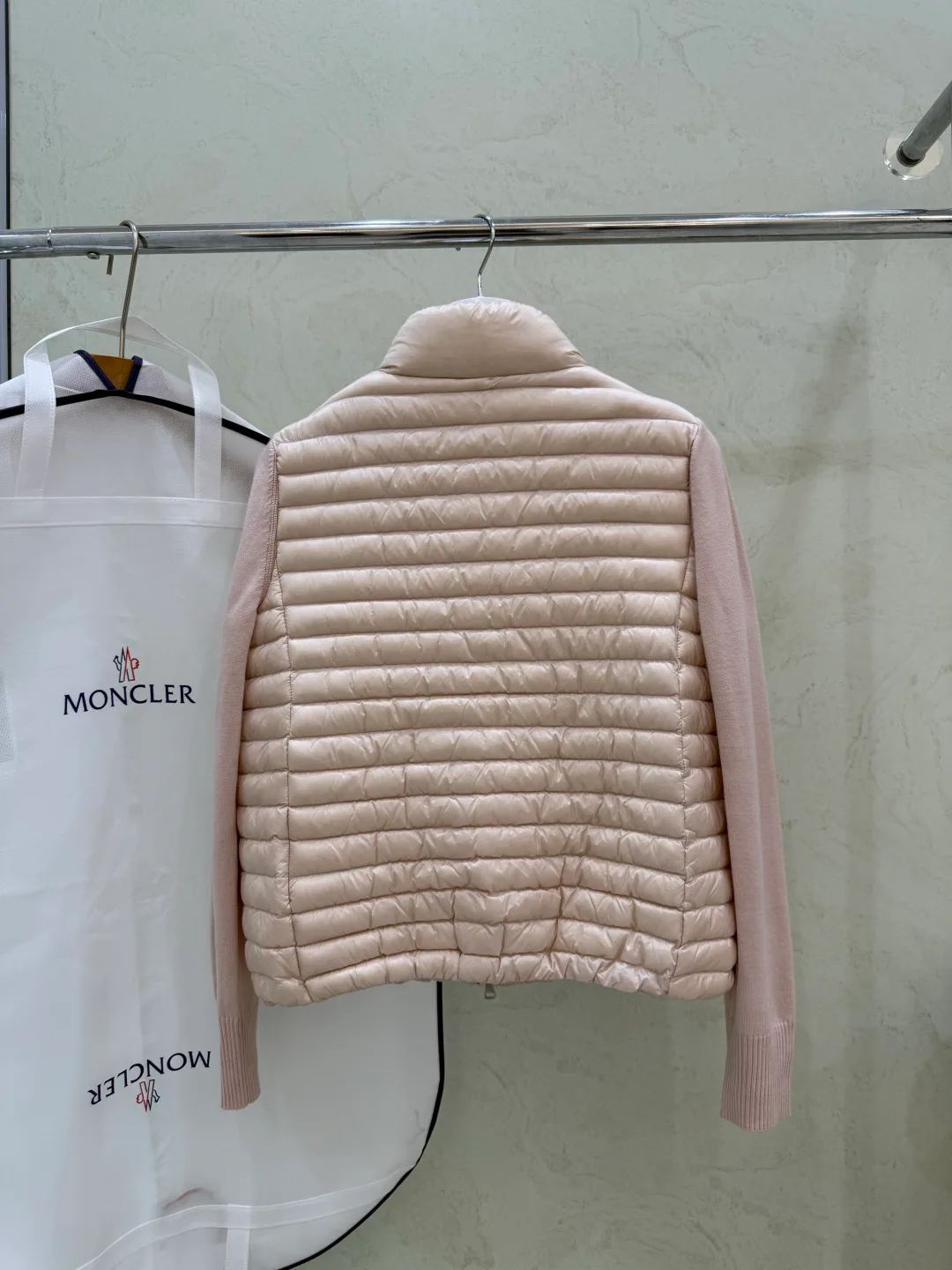 Women's Jackets And Down Jackets MONCLER 17918889
