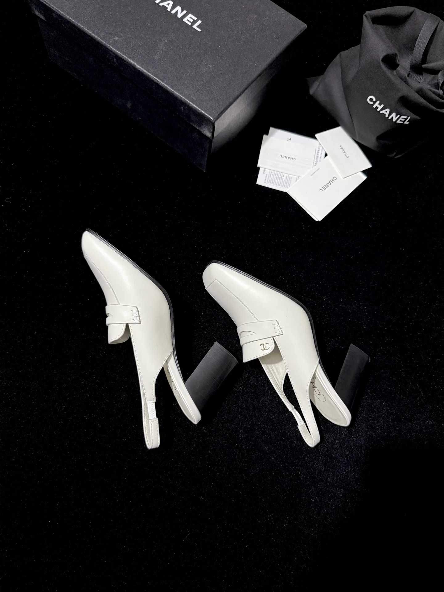 Women's Mules And Clogs CHANEL 18110830