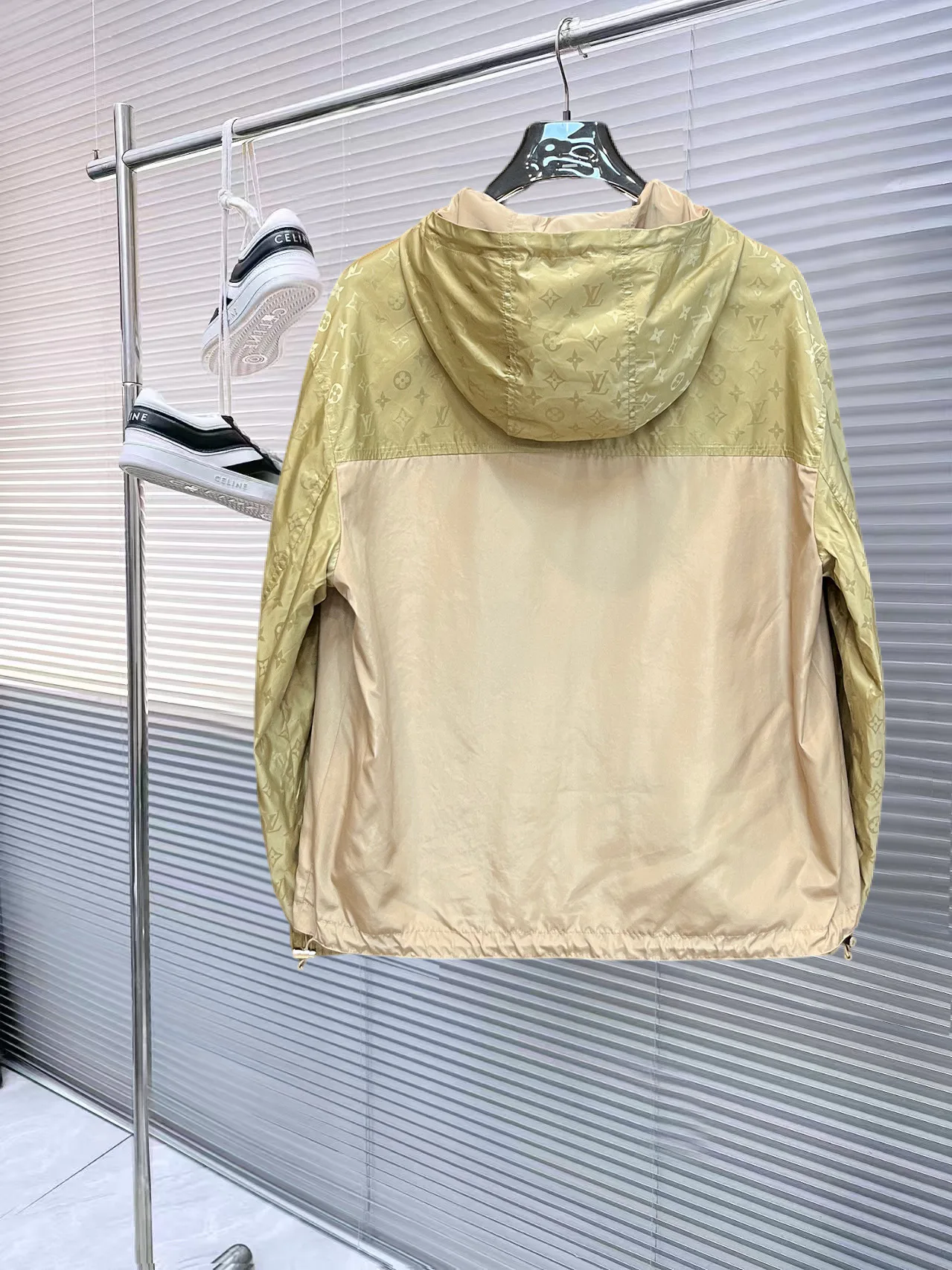 Men's Jackets And Down Jackets LOUIS VUITTON 17966718