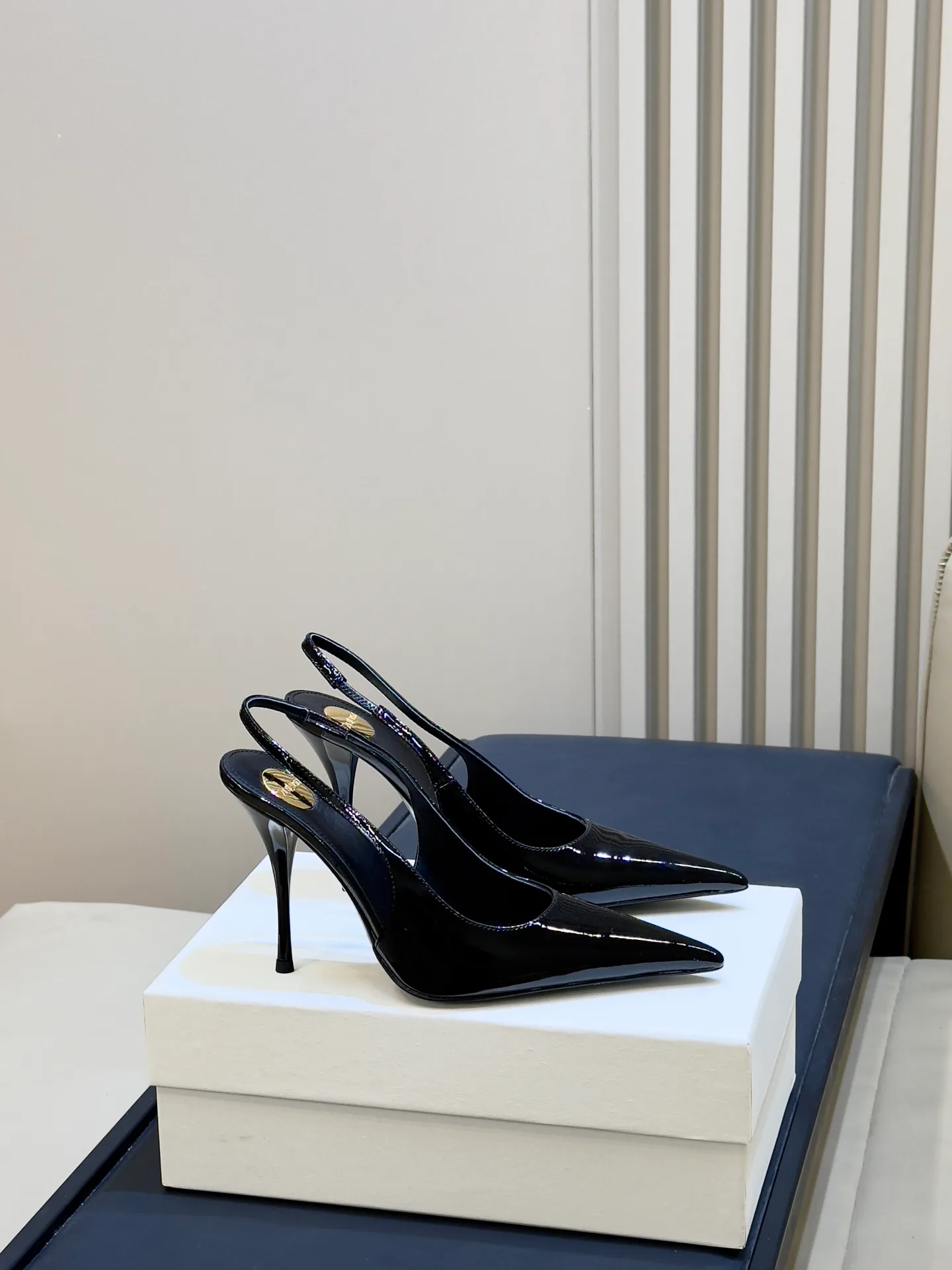 Women's Heels SAINT LAURENT 18073305