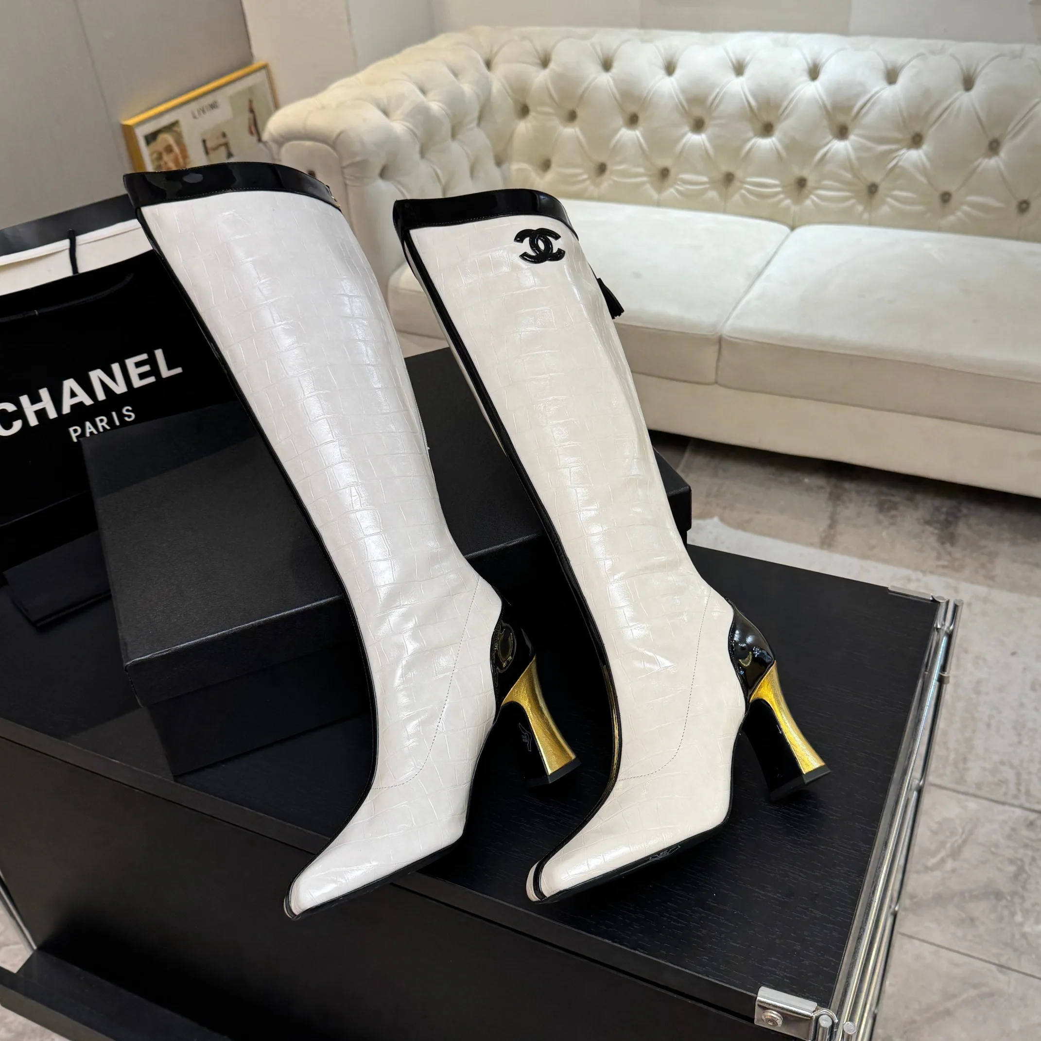 Women's Boots CHANEL 17900009