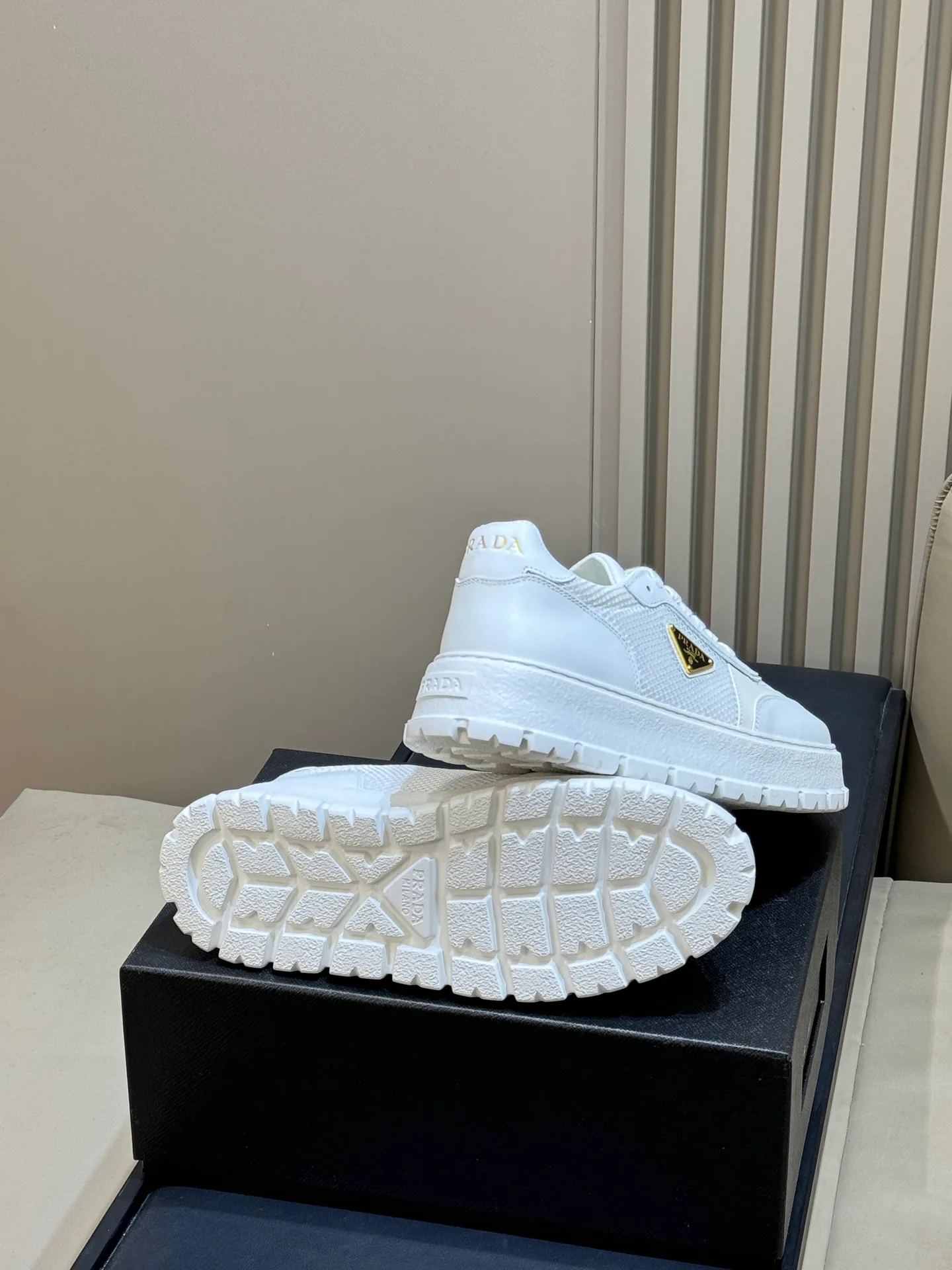 Men's Sneakers PRADA 17915325