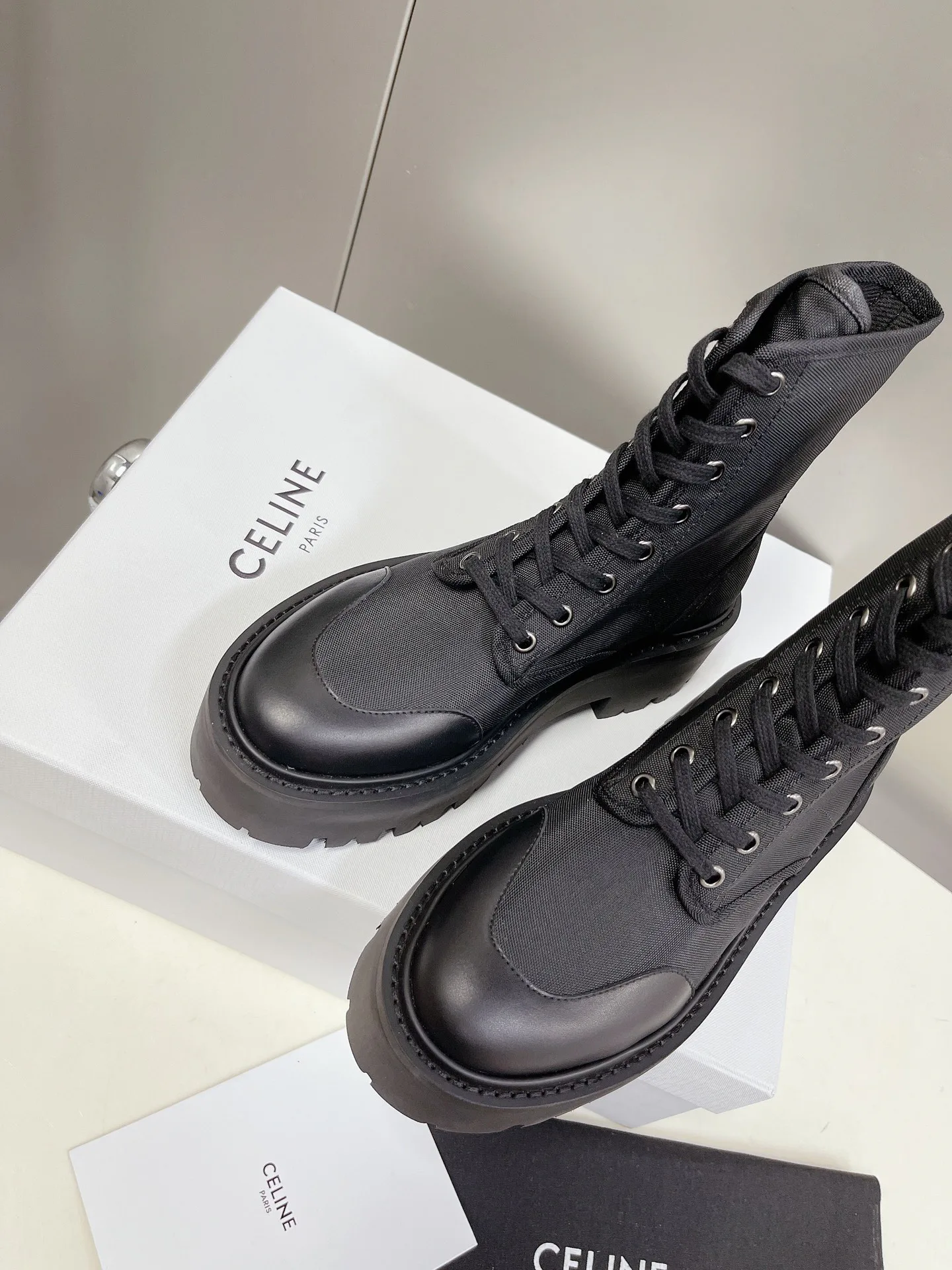 Women's Ankle Boots CELINE 18005924